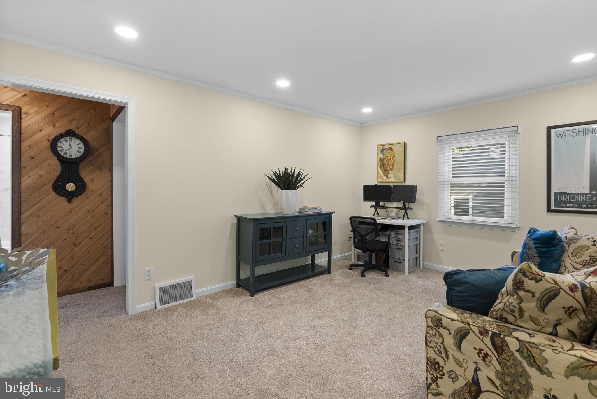 VEIRS MILL VILLAGE - Residential