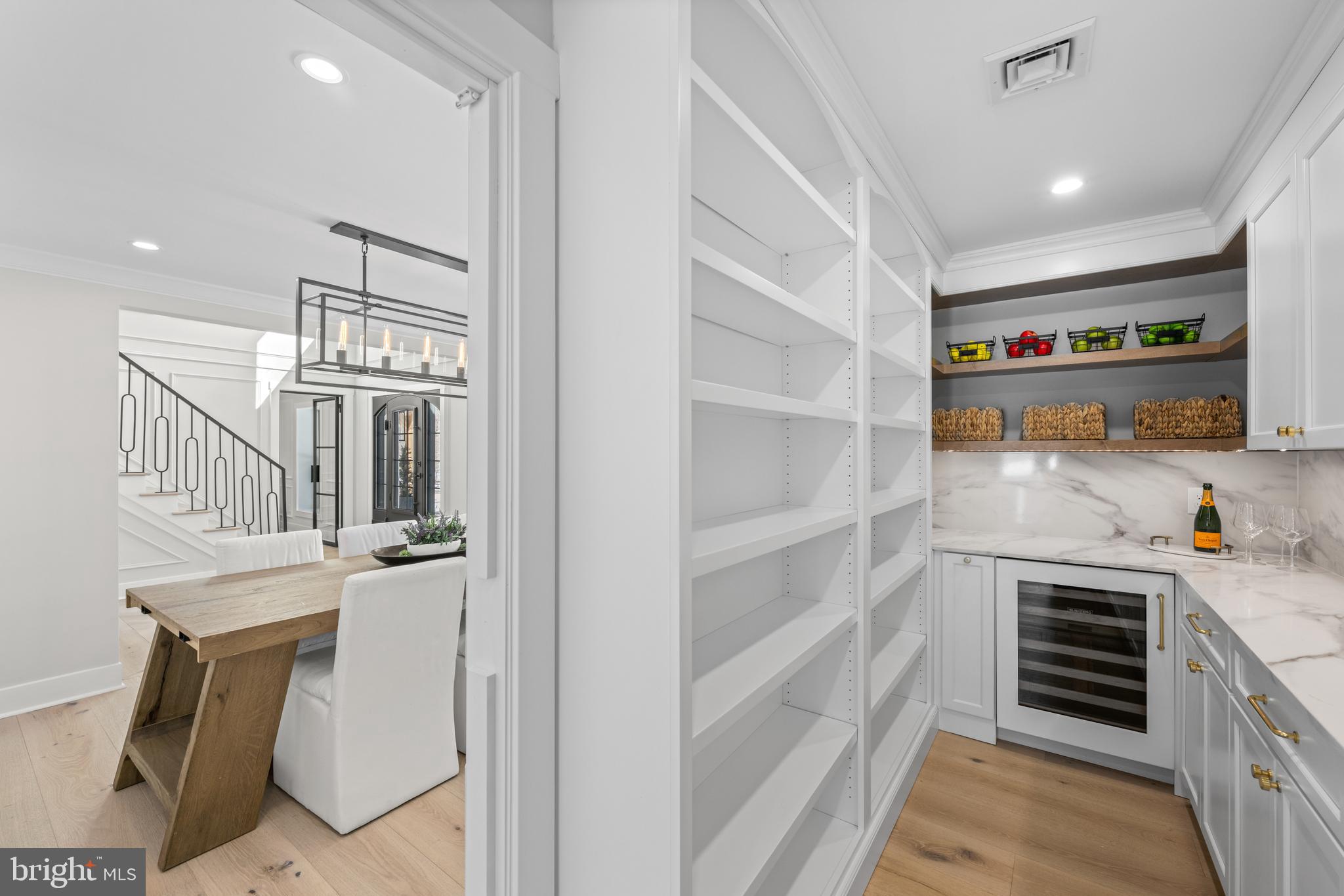 RADNOR HUNT - Residential