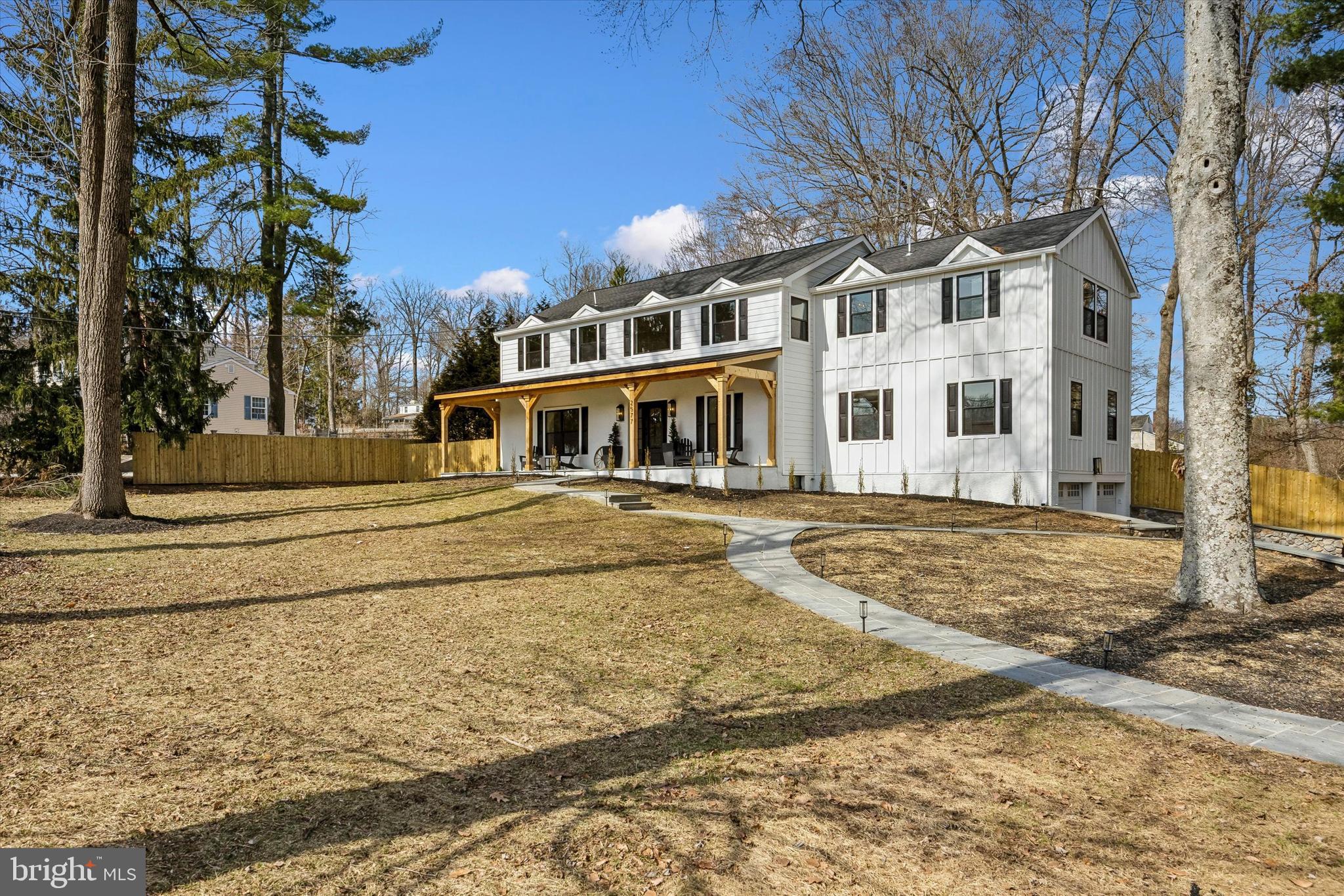 RADNOR HUNT - Residential