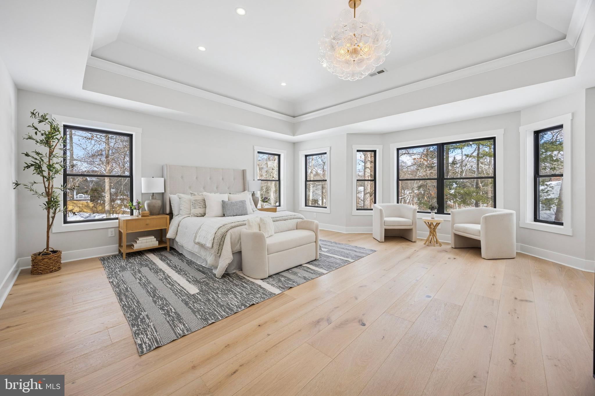 RADNOR HUNT - Residential