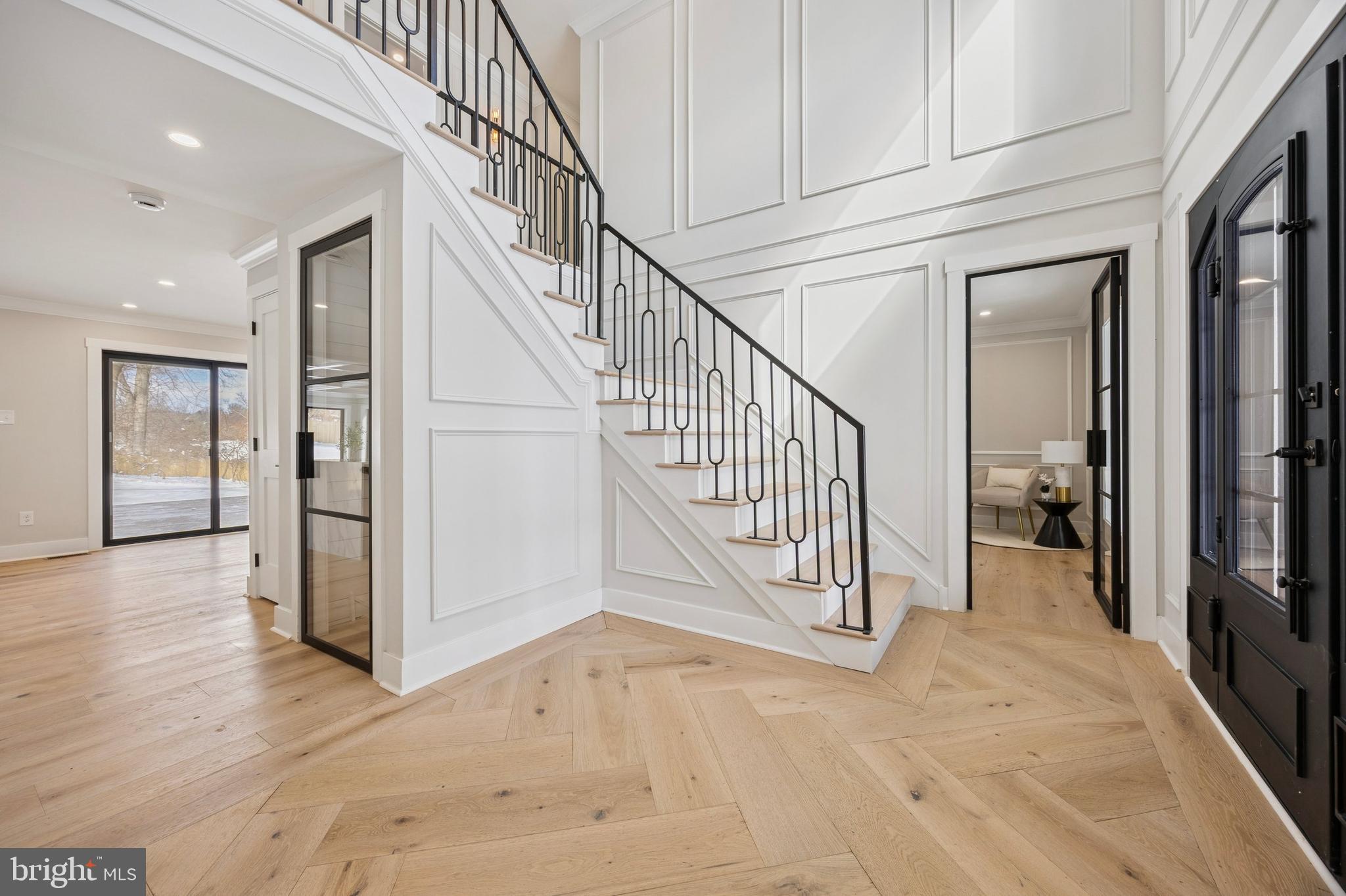 RADNOR HUNT - Residential