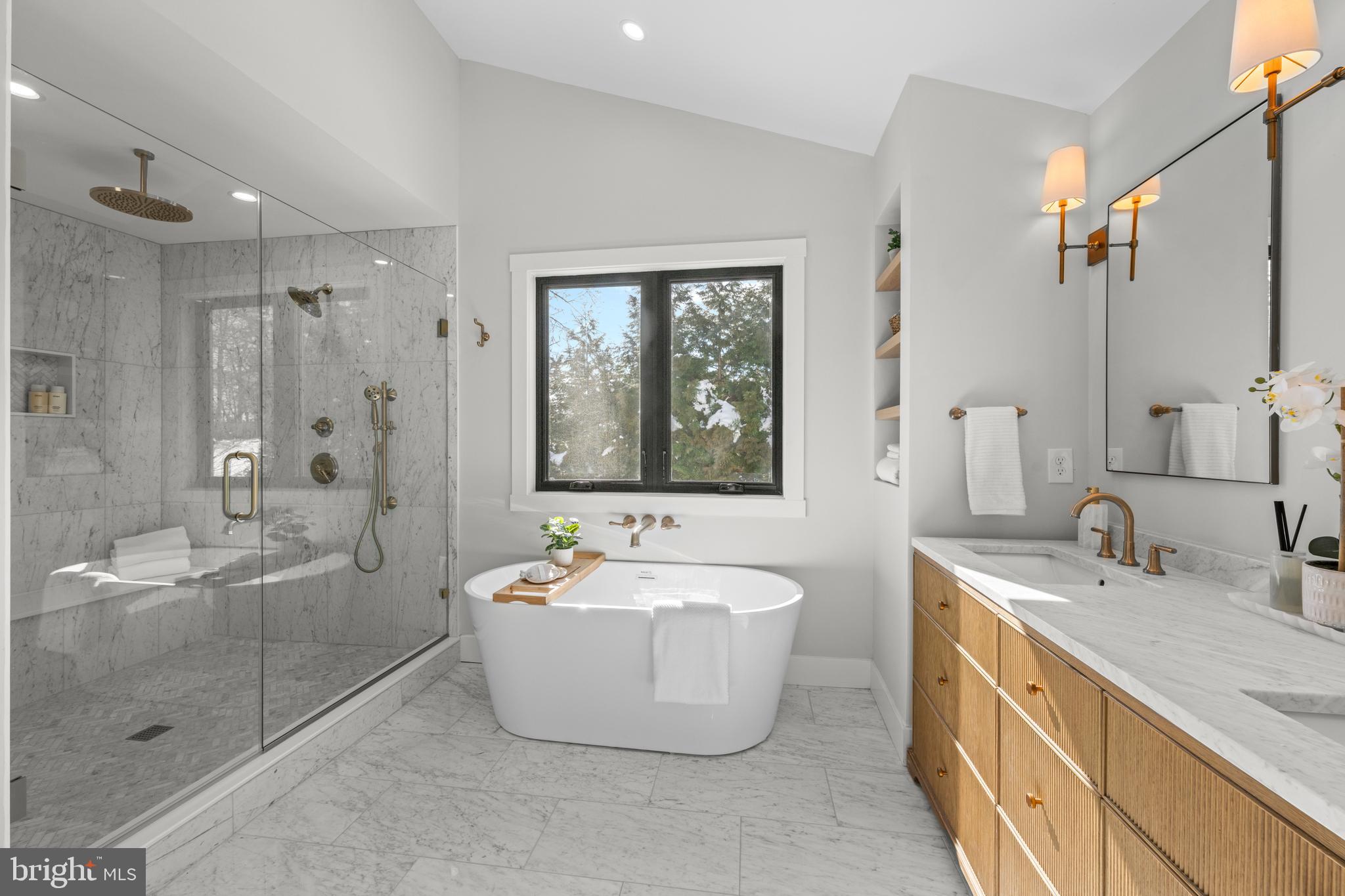 RADNOR HUNT - Residential