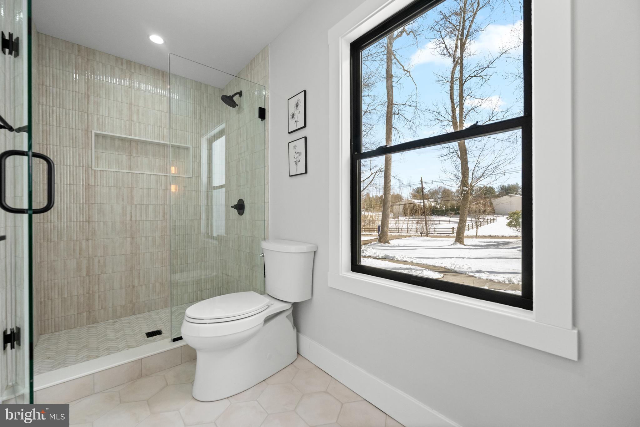 RADNOR HUNT - Residential