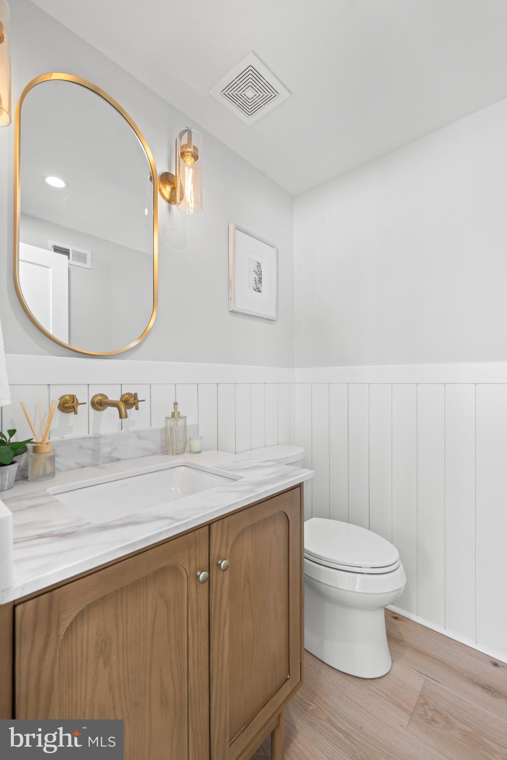 RADNOR HUNT - Residential