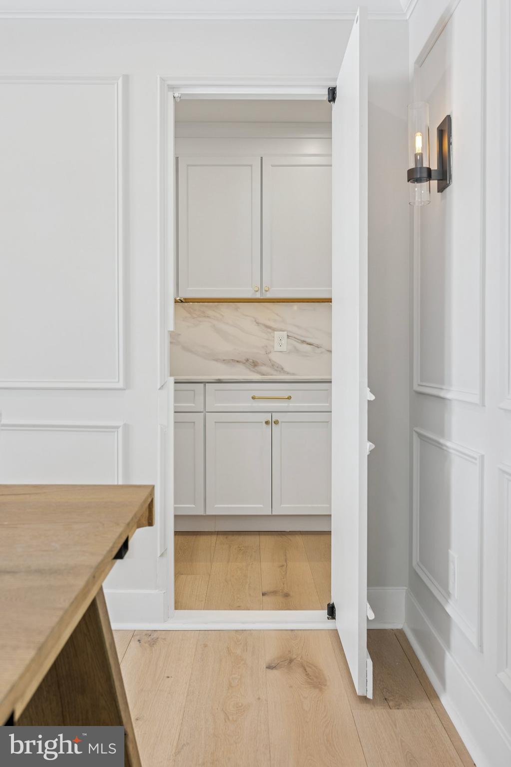 RADNOR HUNT - Residential