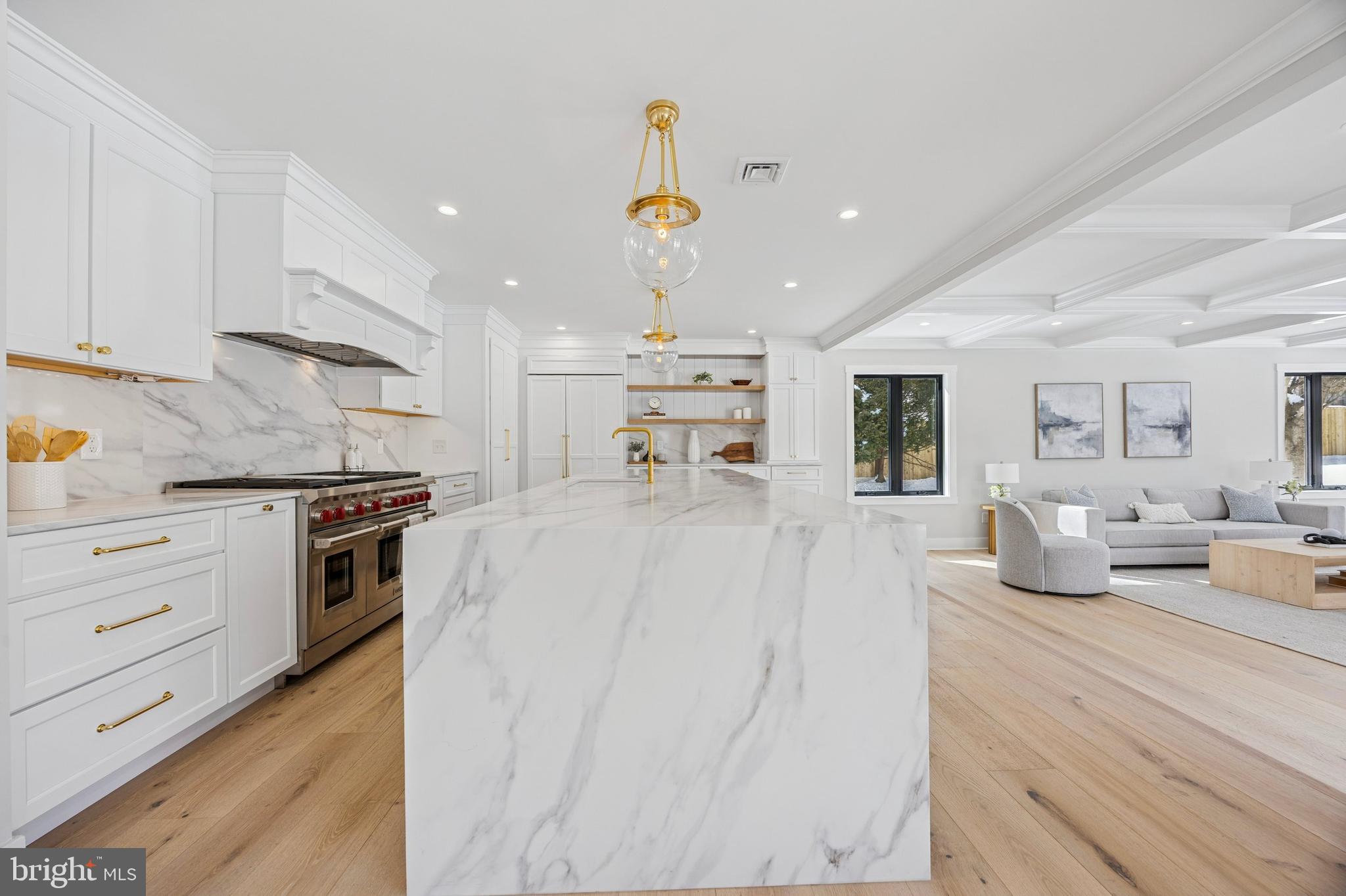 RADNOR HUNT - Residential