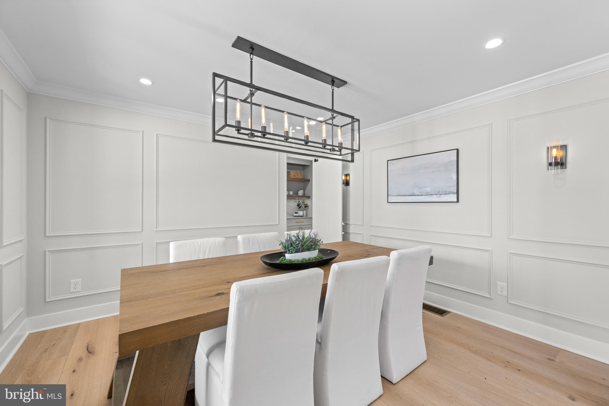 RADNOR HUNT - Residential