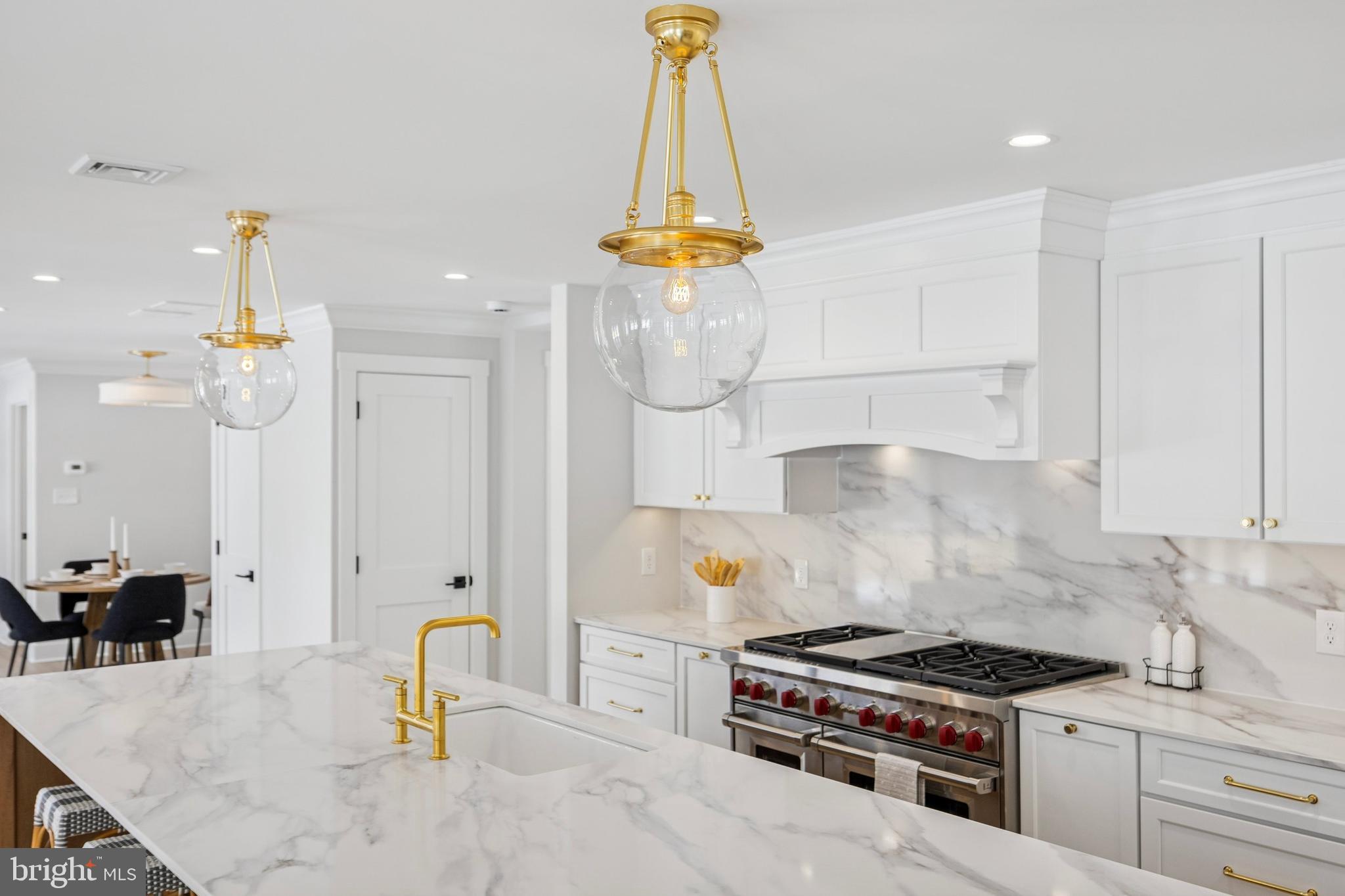 RADNOR HUNT - Residential