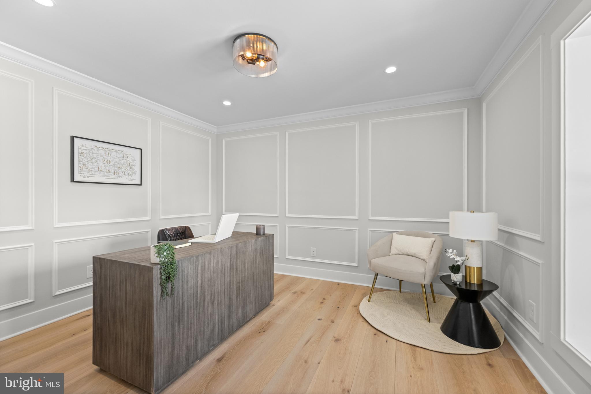 RADNOR HUNT - Residential