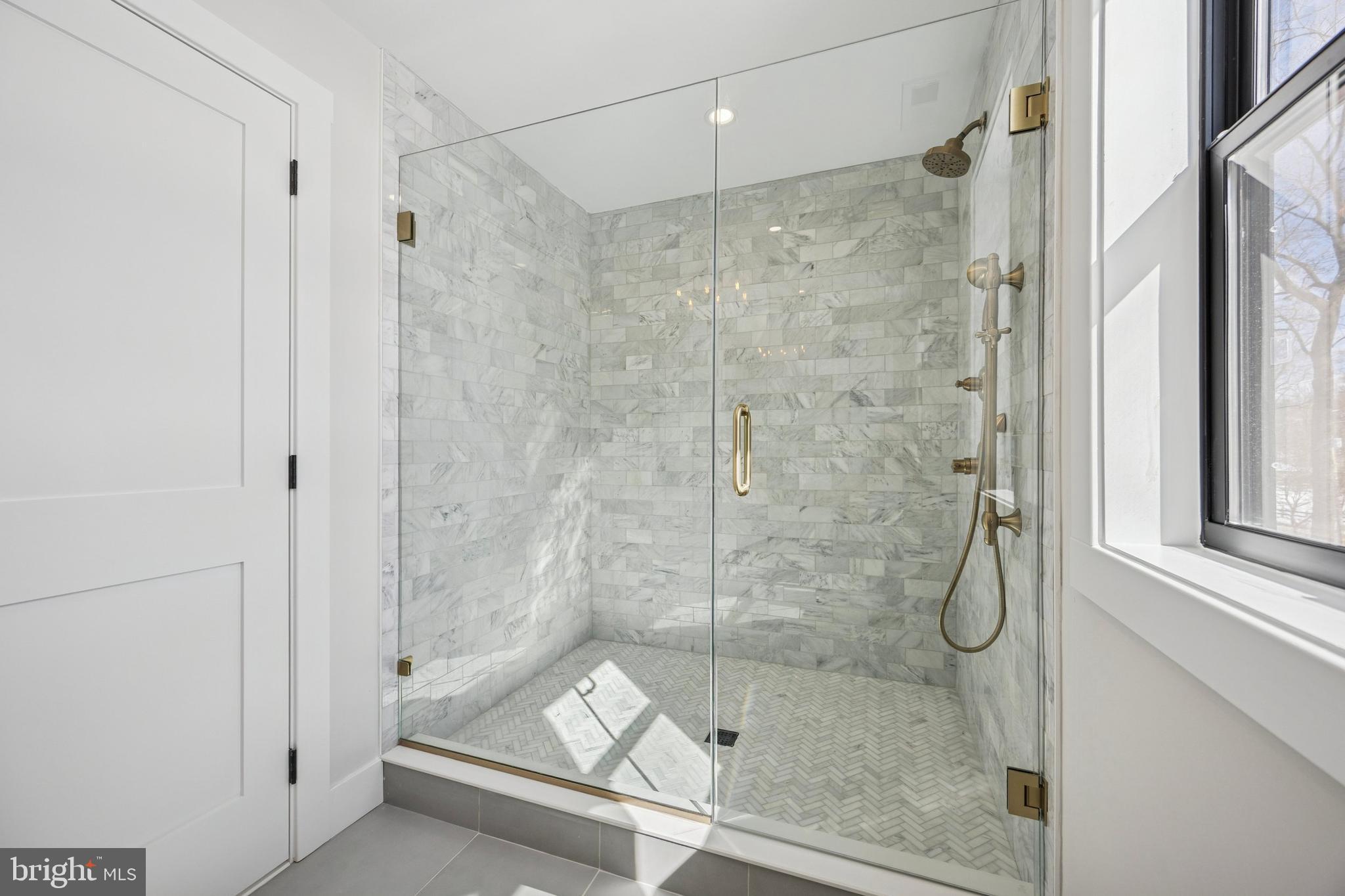 RADNOR HUNT - Residential