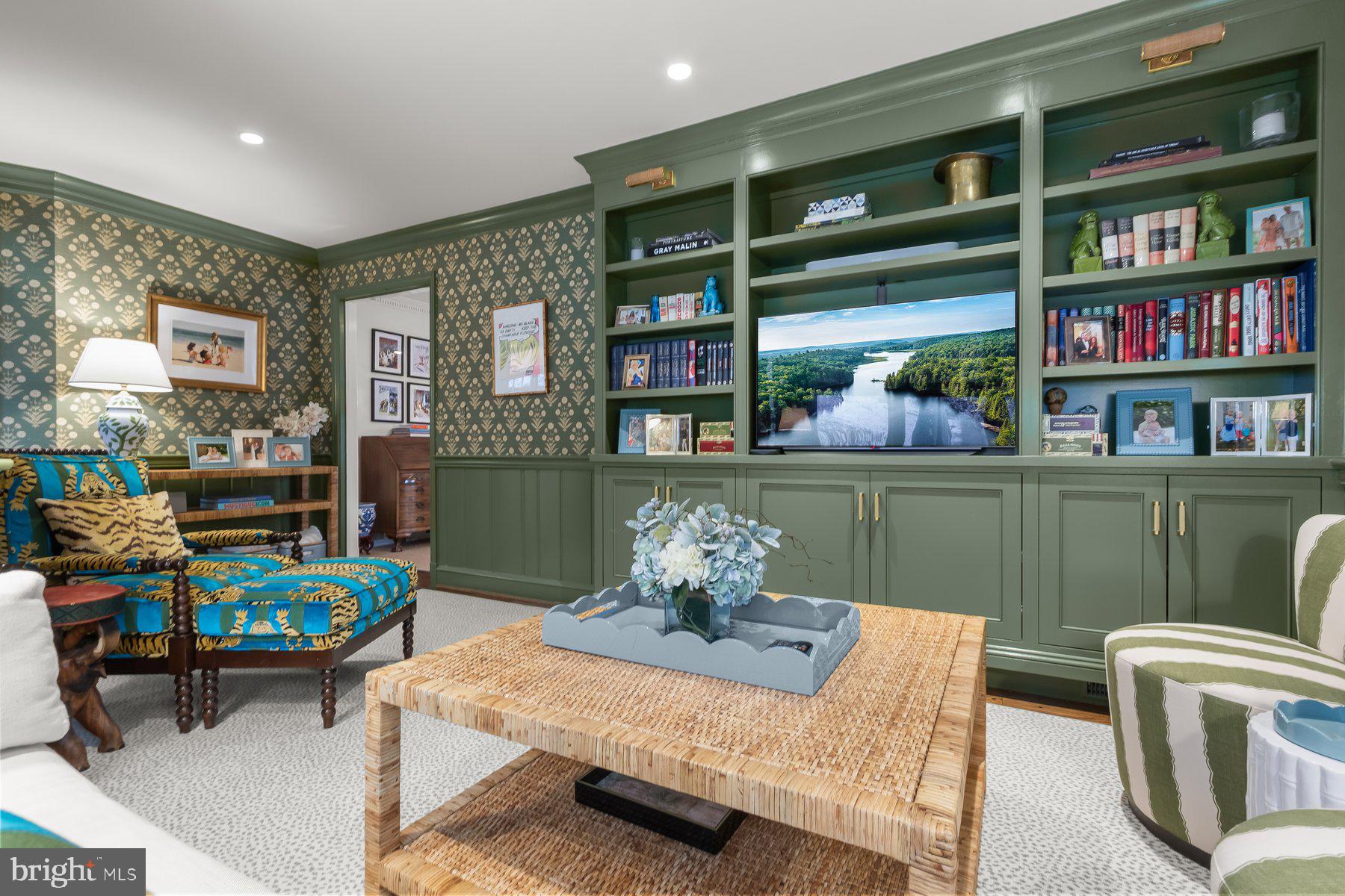 WESLEY HEIGHTS - Residential