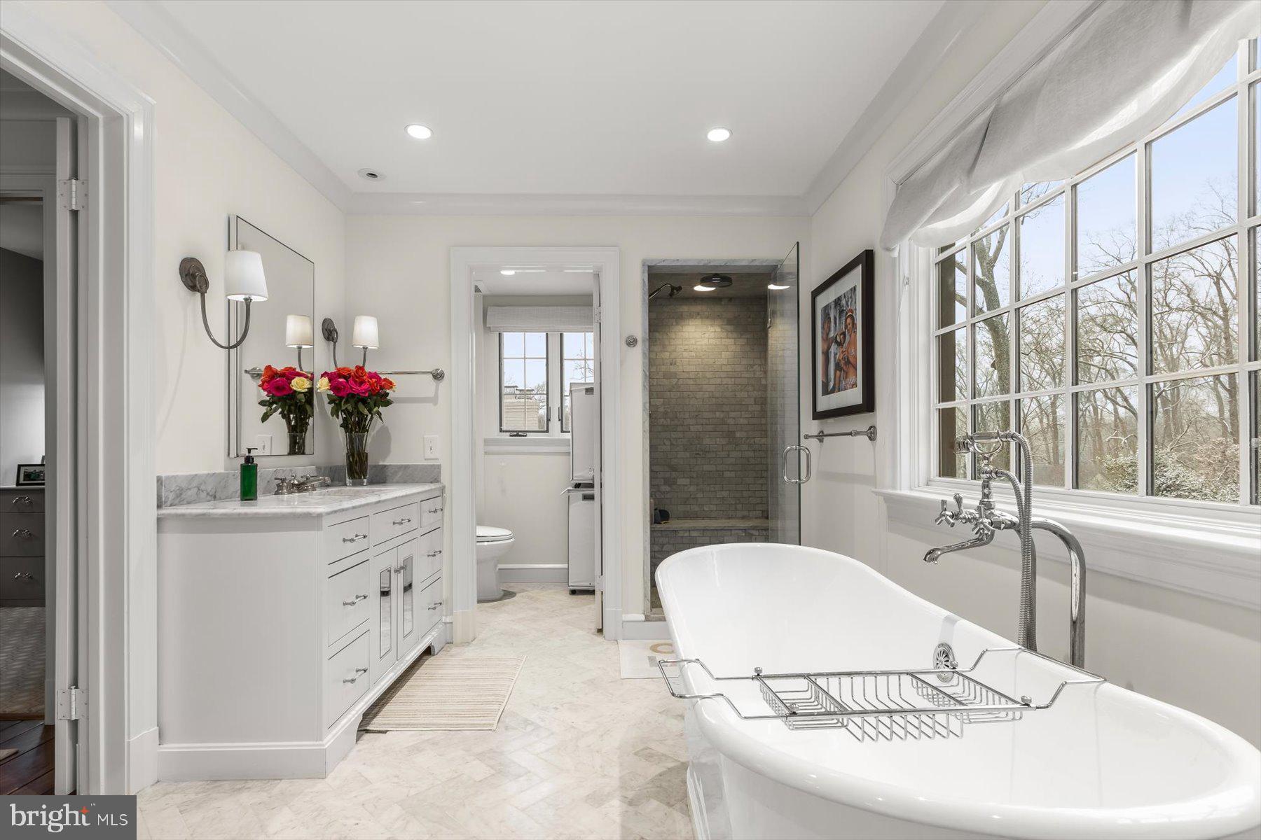 WESLEY HEIGHTS - Residential