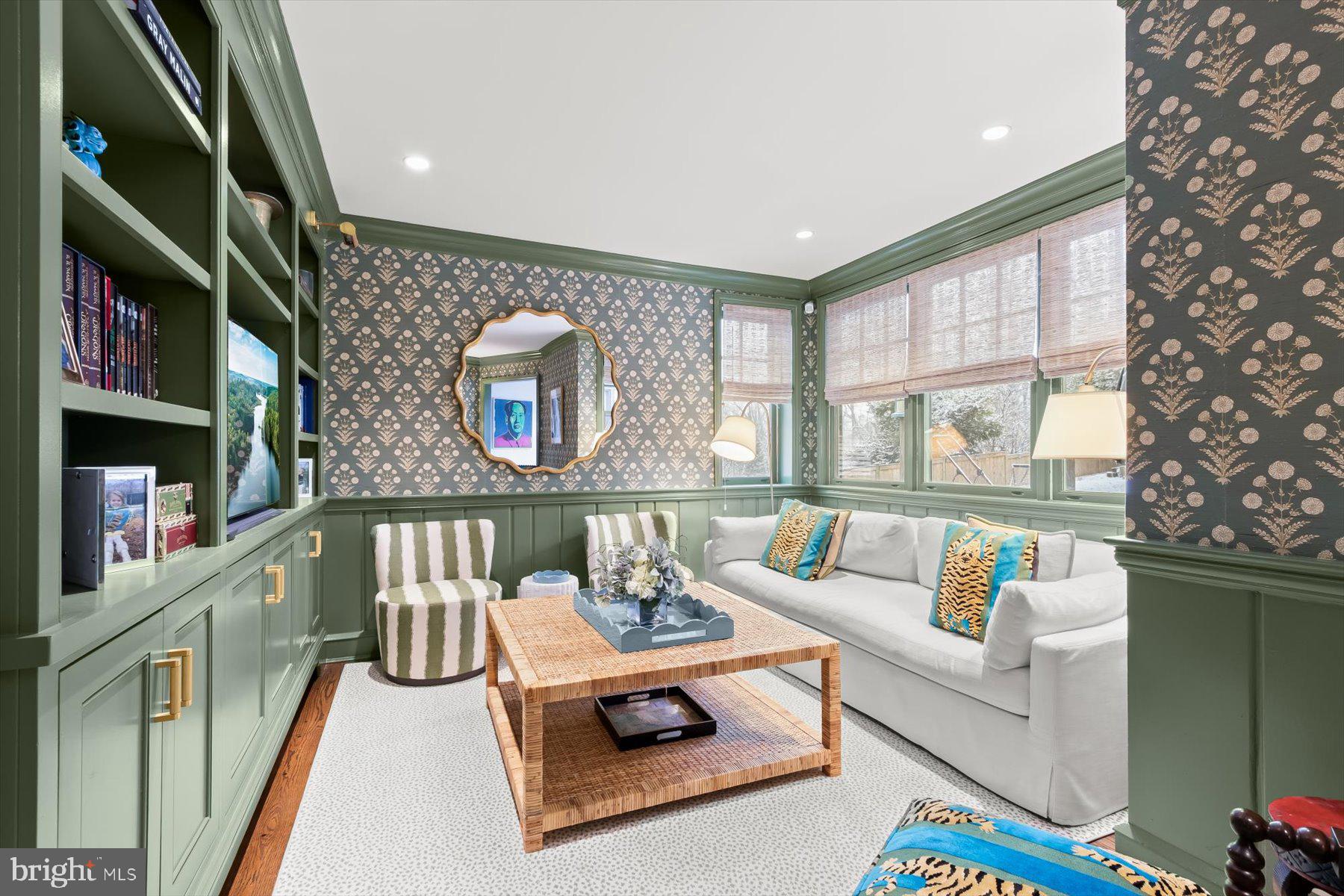WESLEY HEIGHTS - Residential