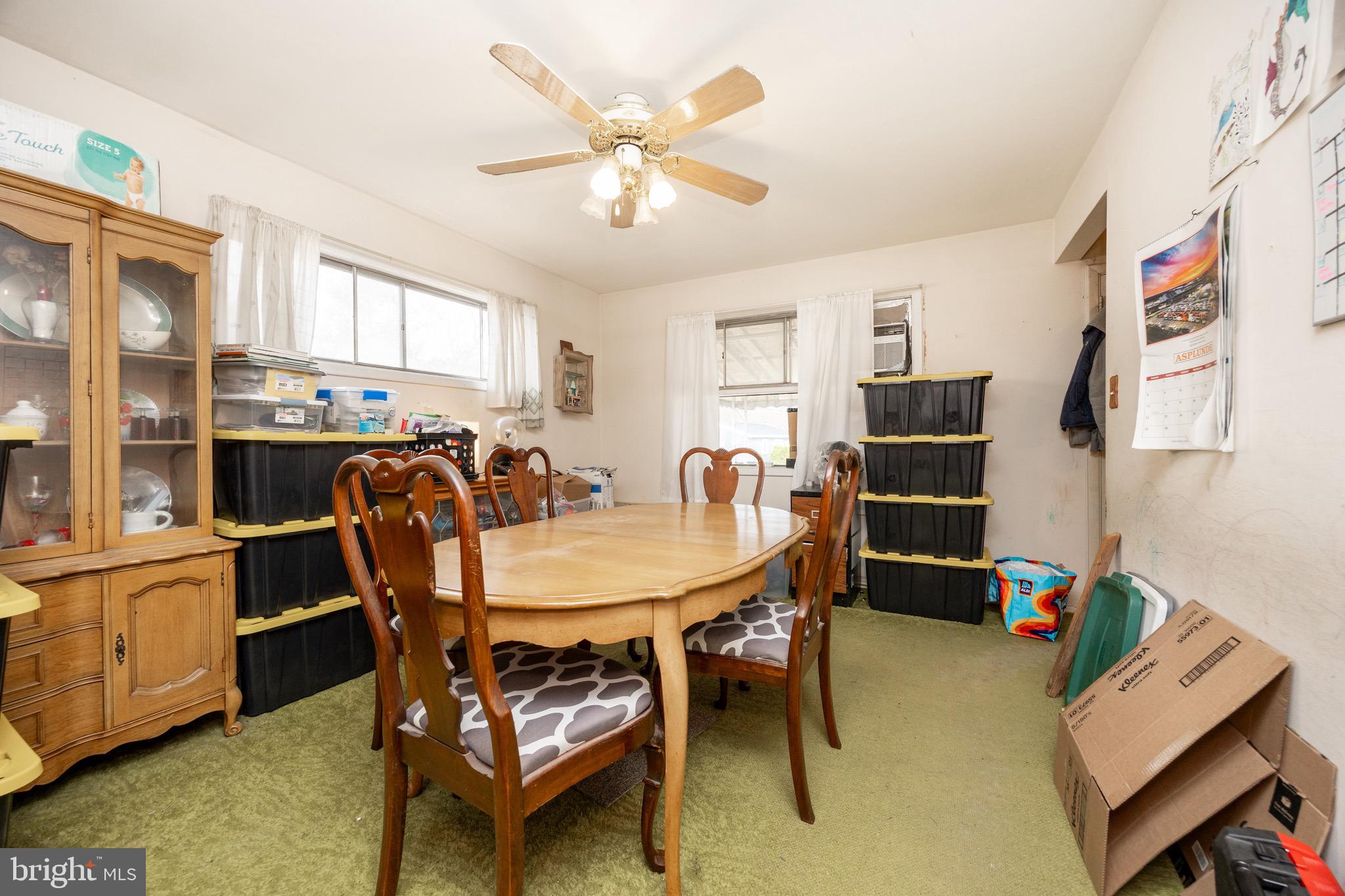 ROSLYN - Residential