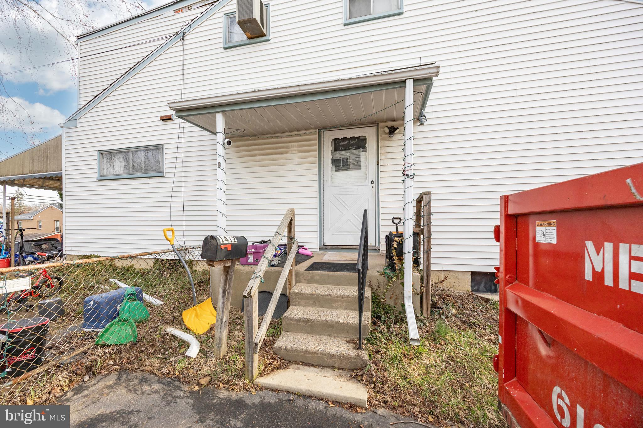 ROSLYN - Residential