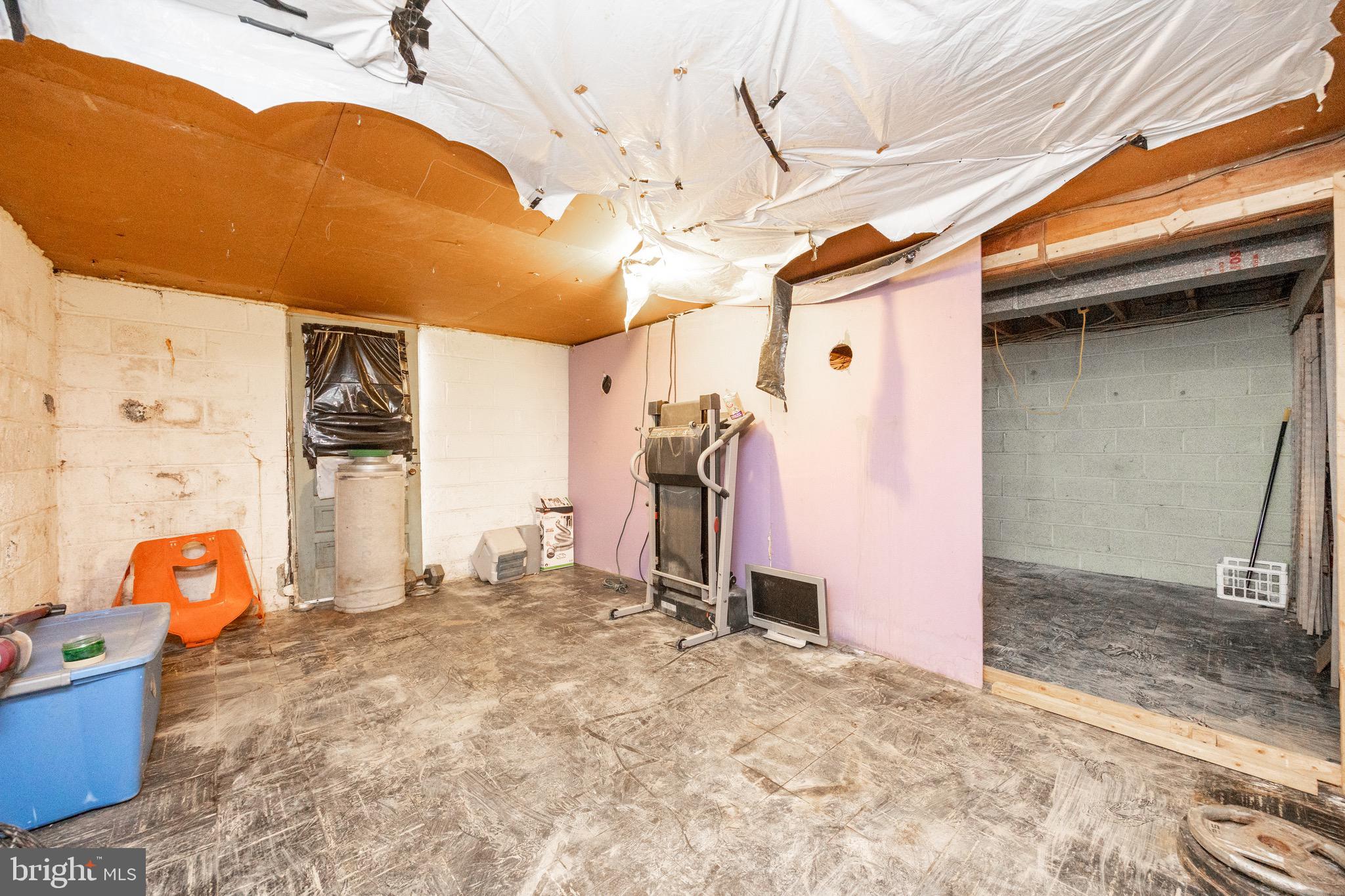 ROSLYN - Residential