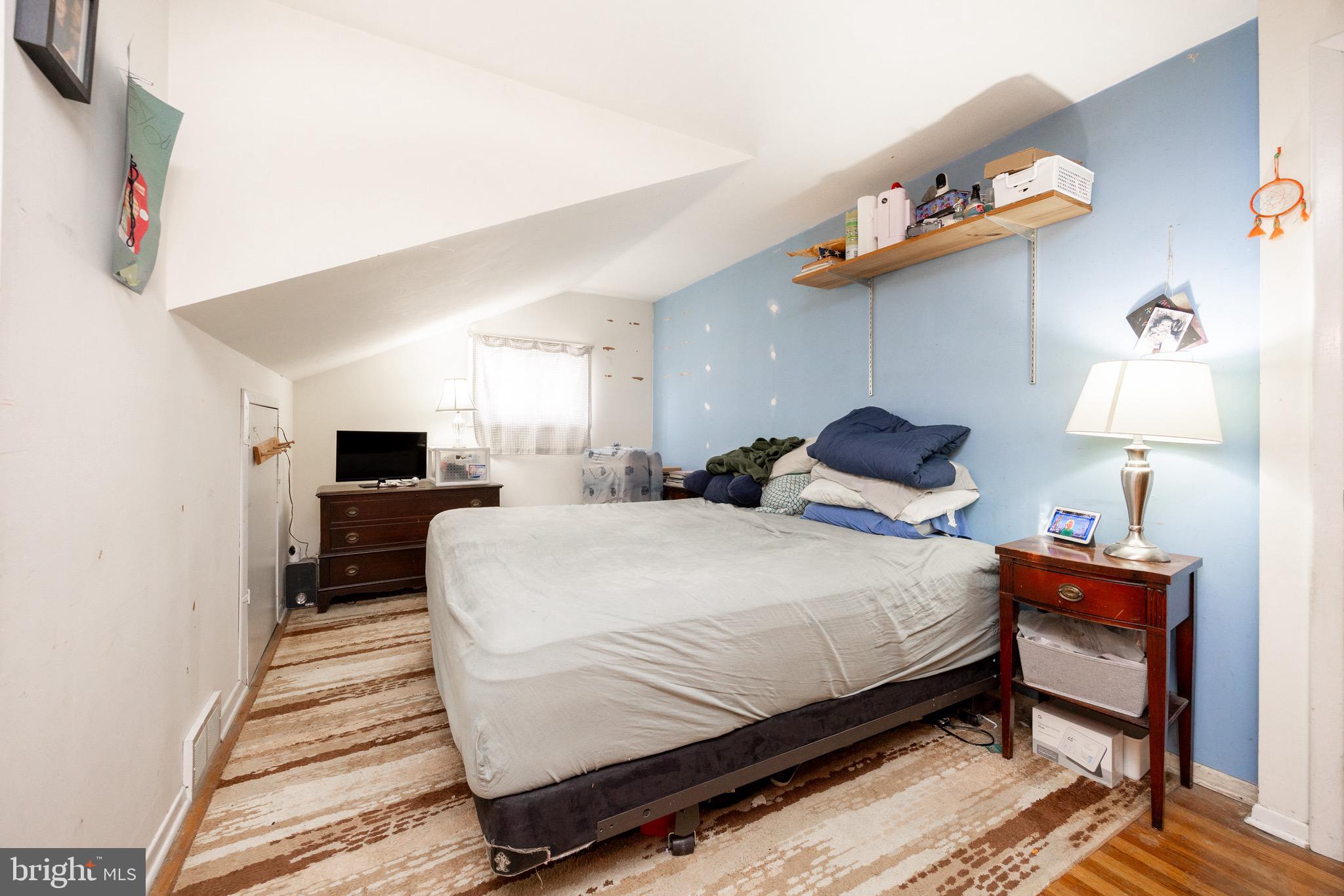 ROSLYN - Residential