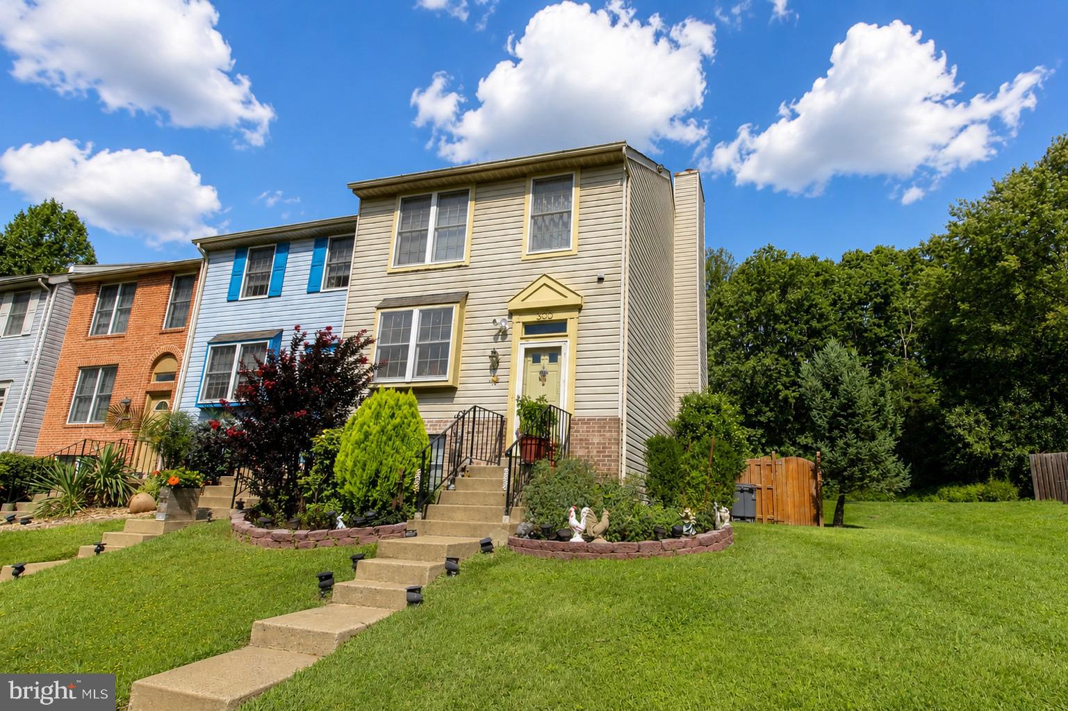 300 BARKSDALE PLACE