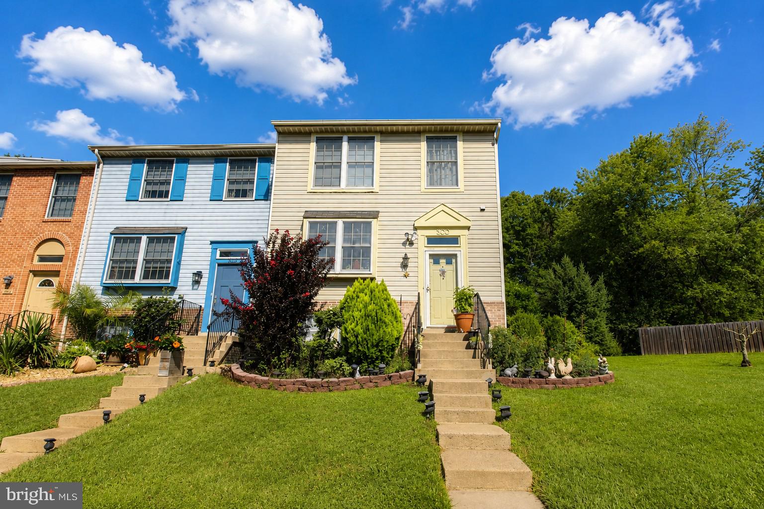 300 BARKSDALE PLACE