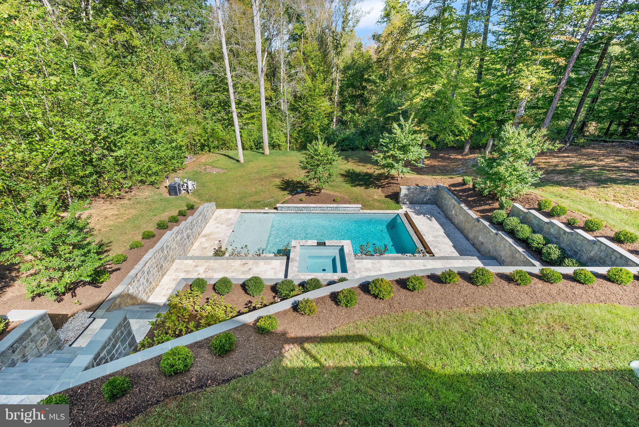 MILLSTONE AT THE GLENS - Residential