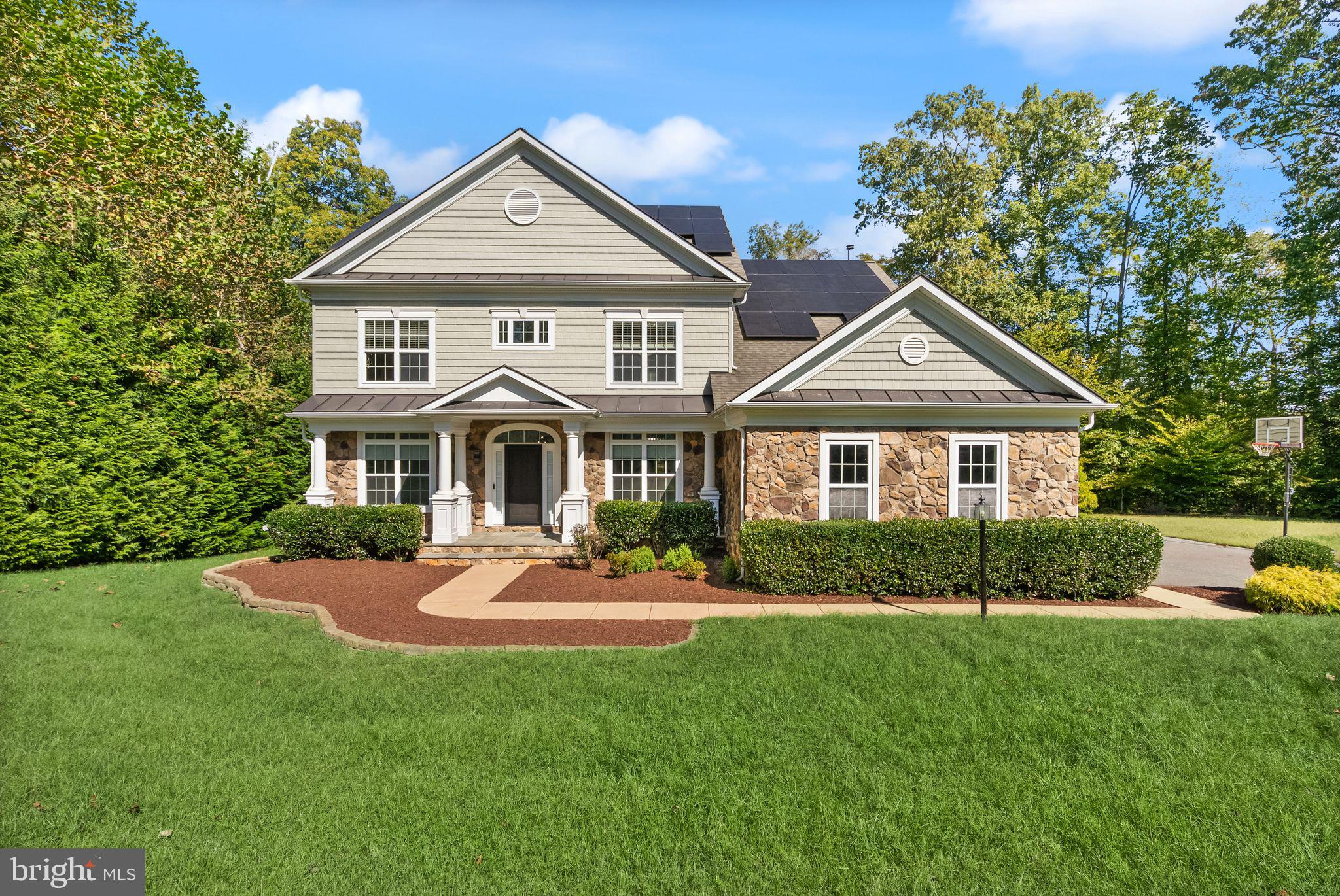 51 MAIDENHAIR WAY