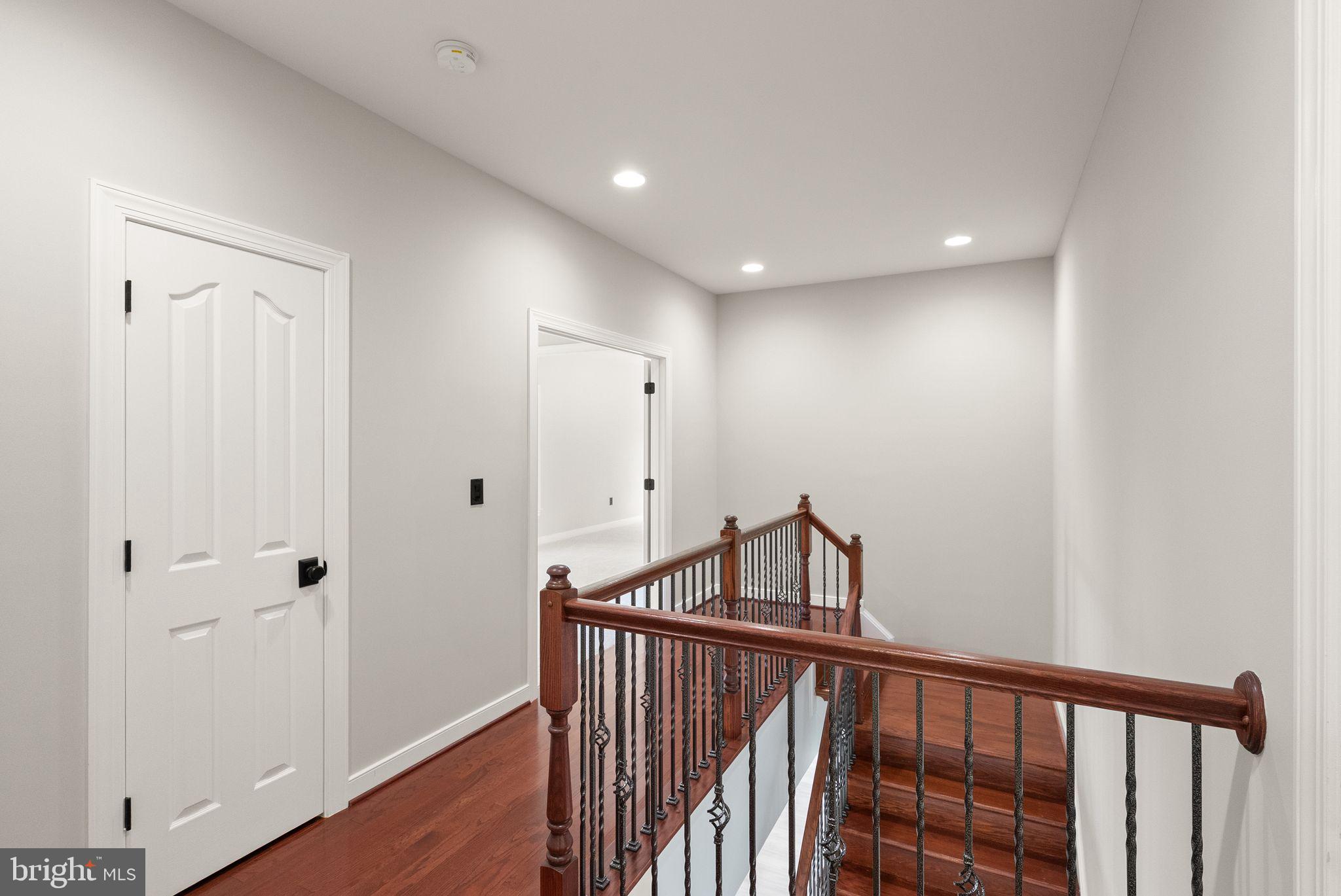 MILLSTONE AT THE GLENS - Residential