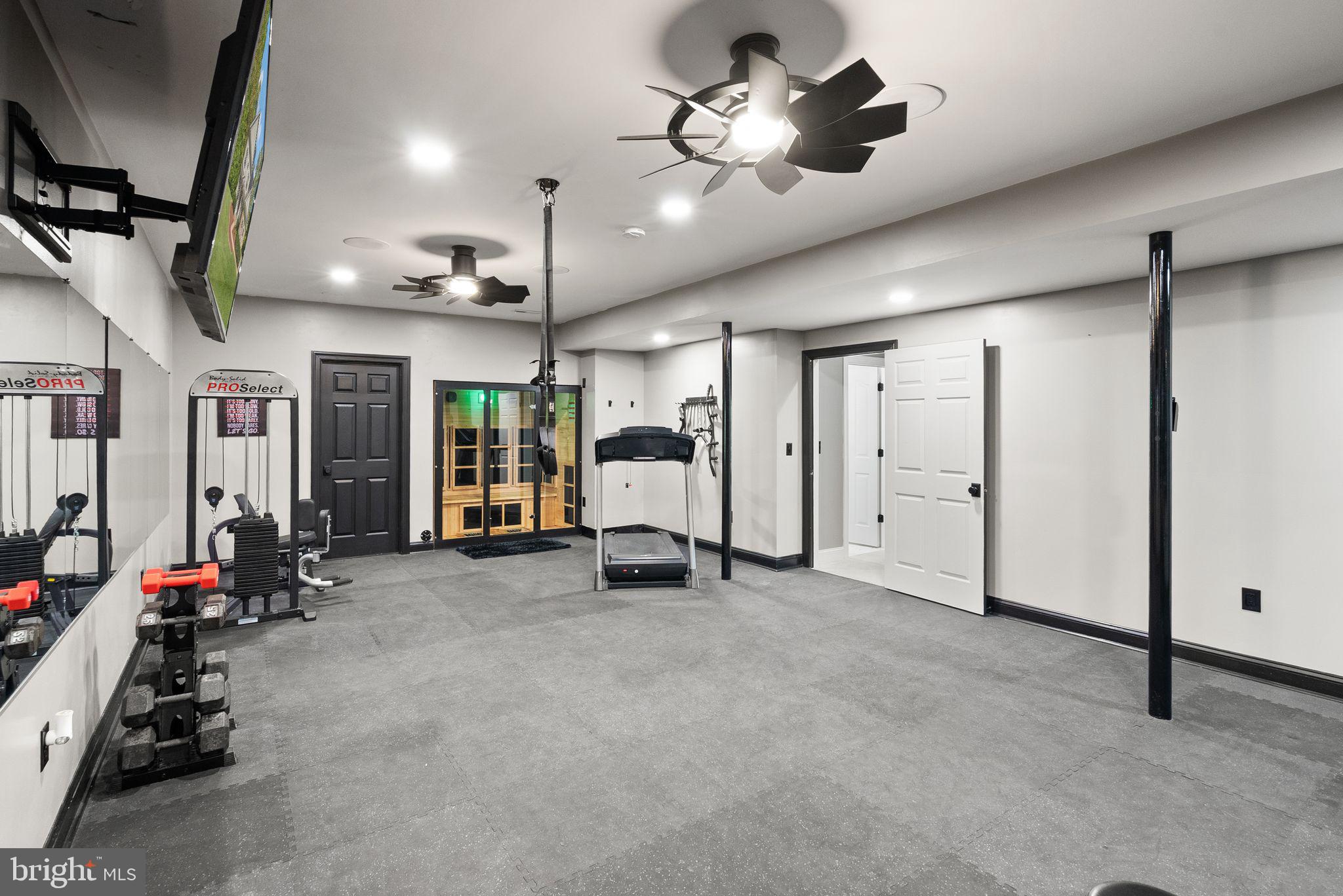 MILLSTONE AT THE GLENS - Residential