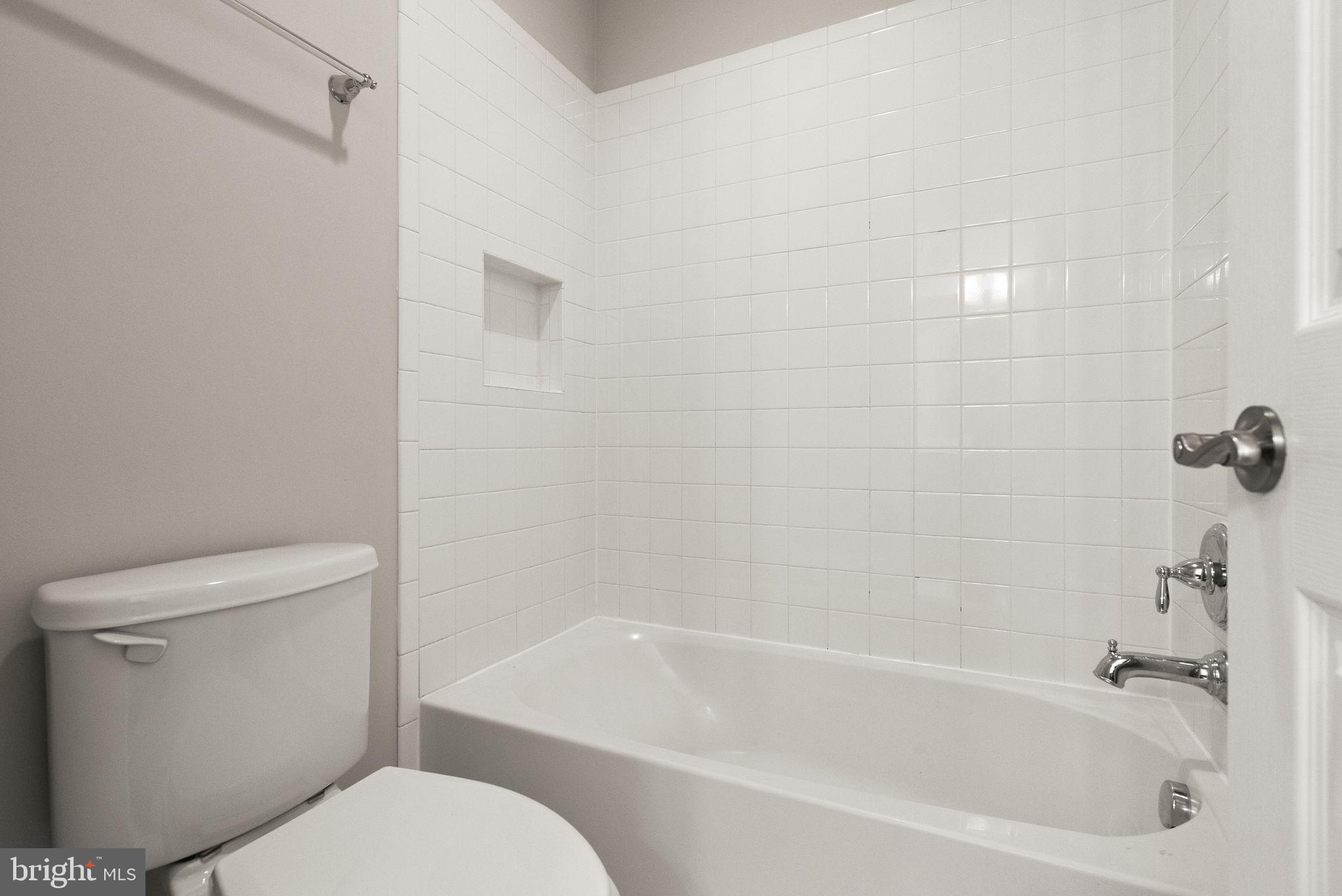 MILLSTONE AT THE GLENS - Residential