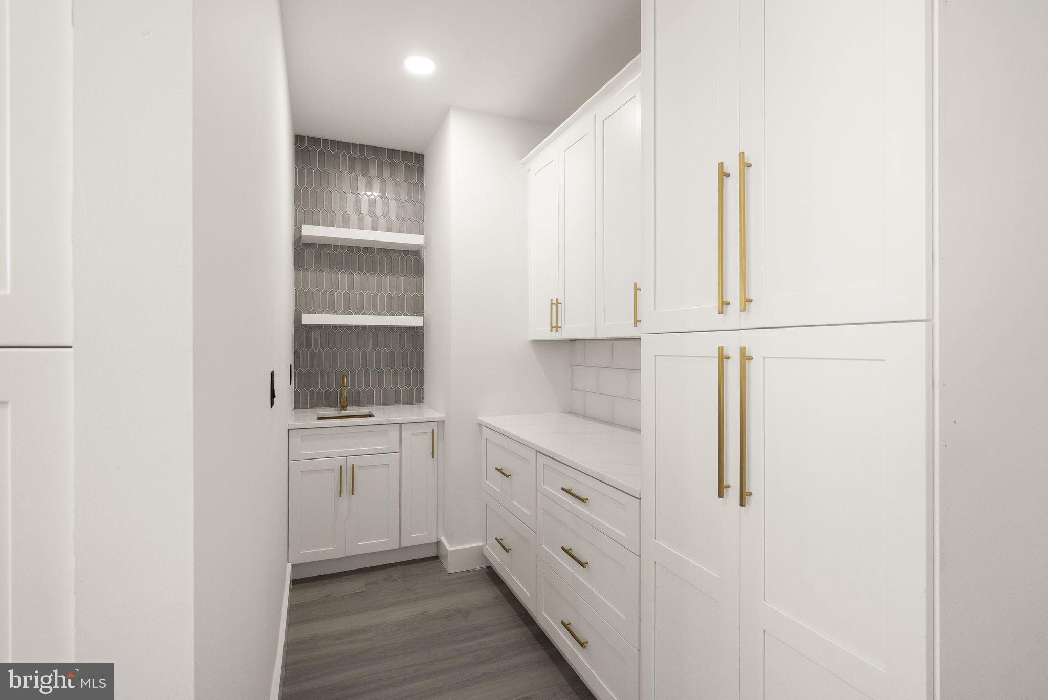 MILLSTONE AT THE GLENS - Residential