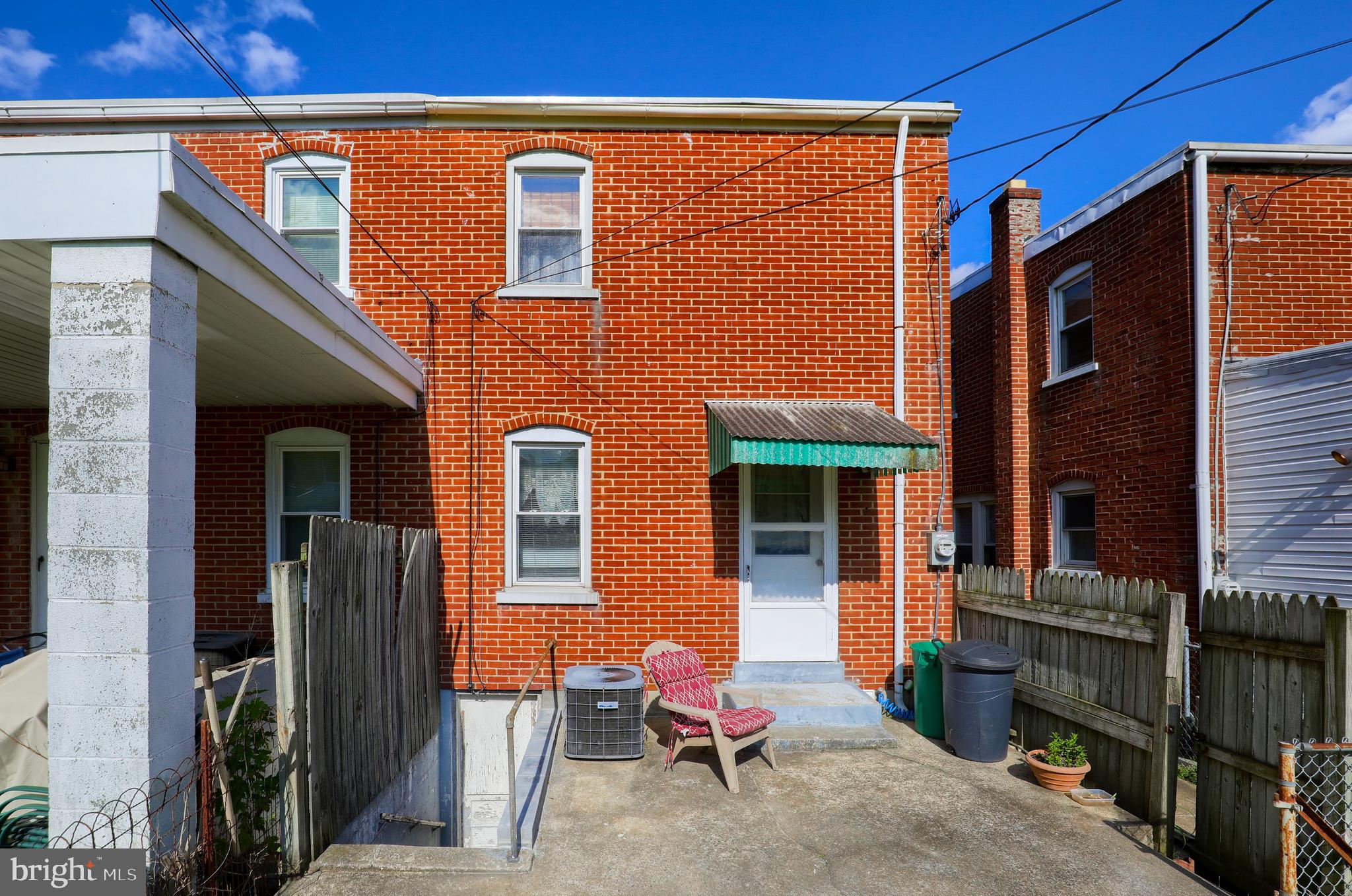 LANCASTER - Residential