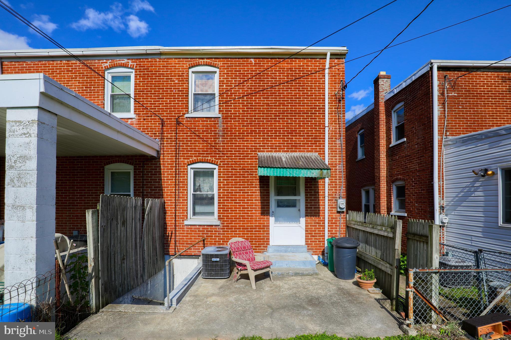 LANCASTER - Residential