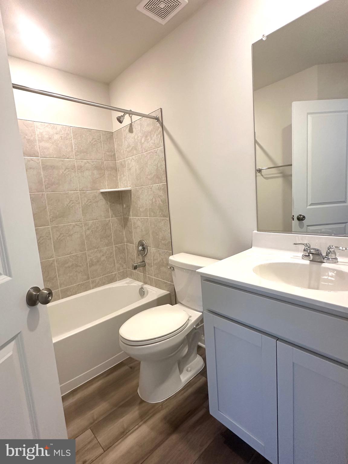 WILLOW GLEN - Residential Lease