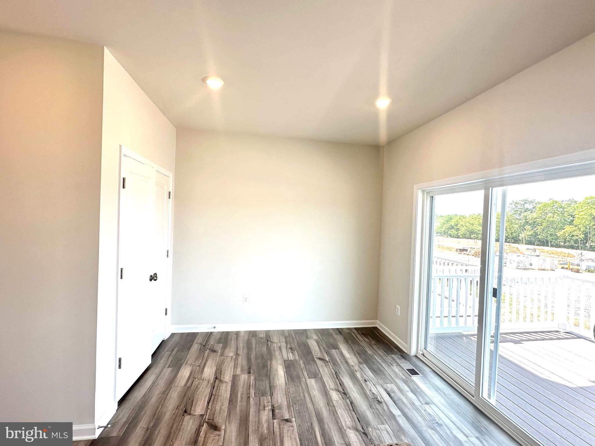 WILLOW GLEN - Residential Lease