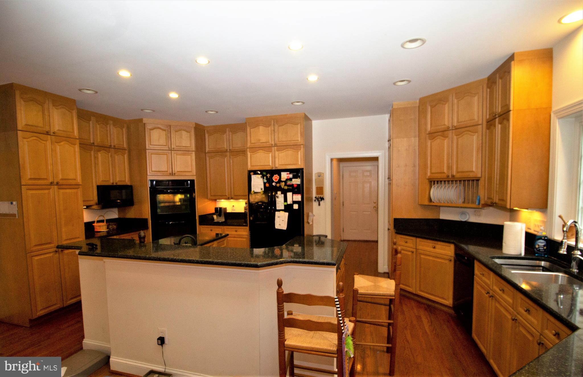 CLASSIC LAKES - Residential