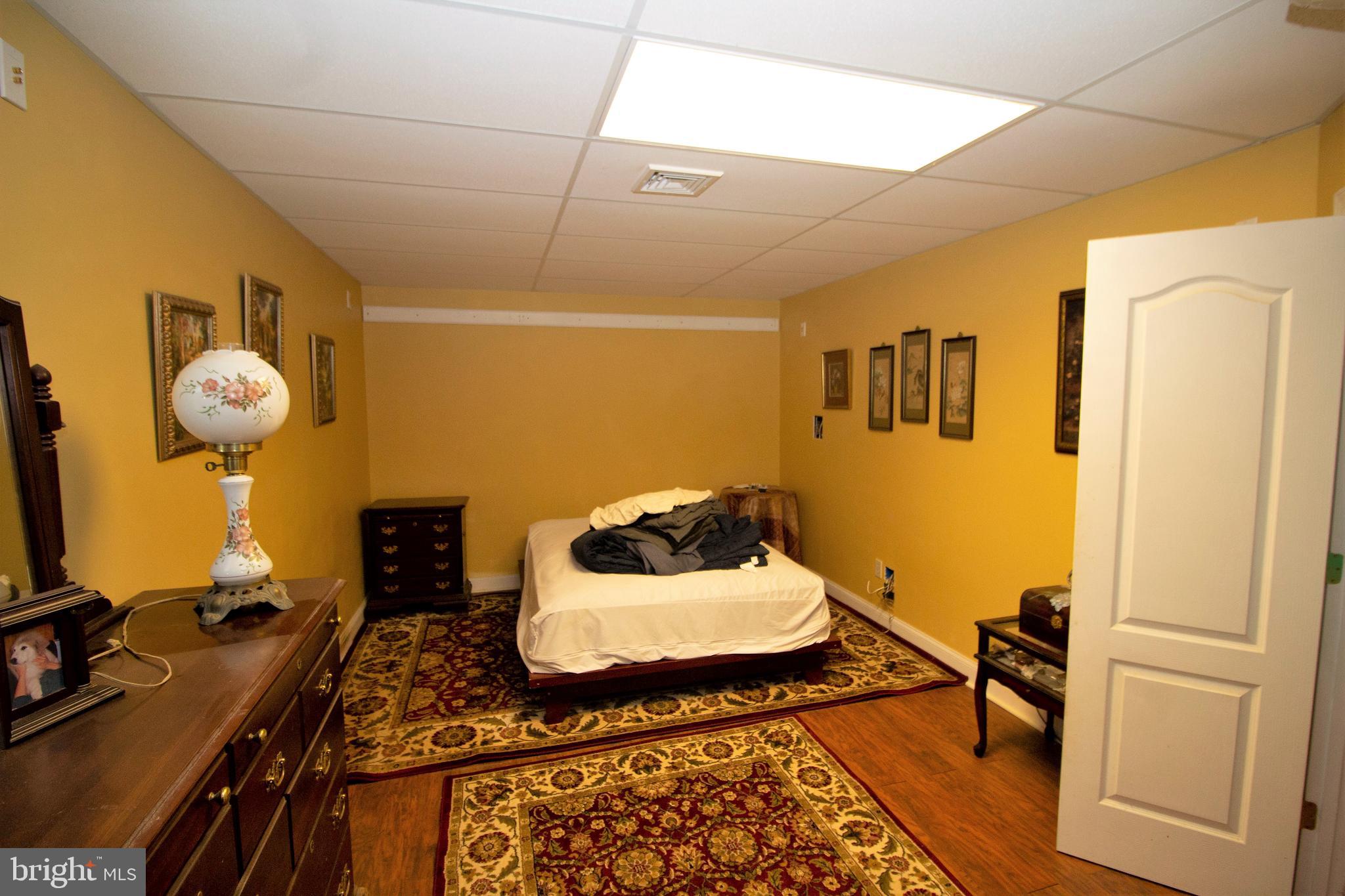 CLASSIC LAKES - Residential