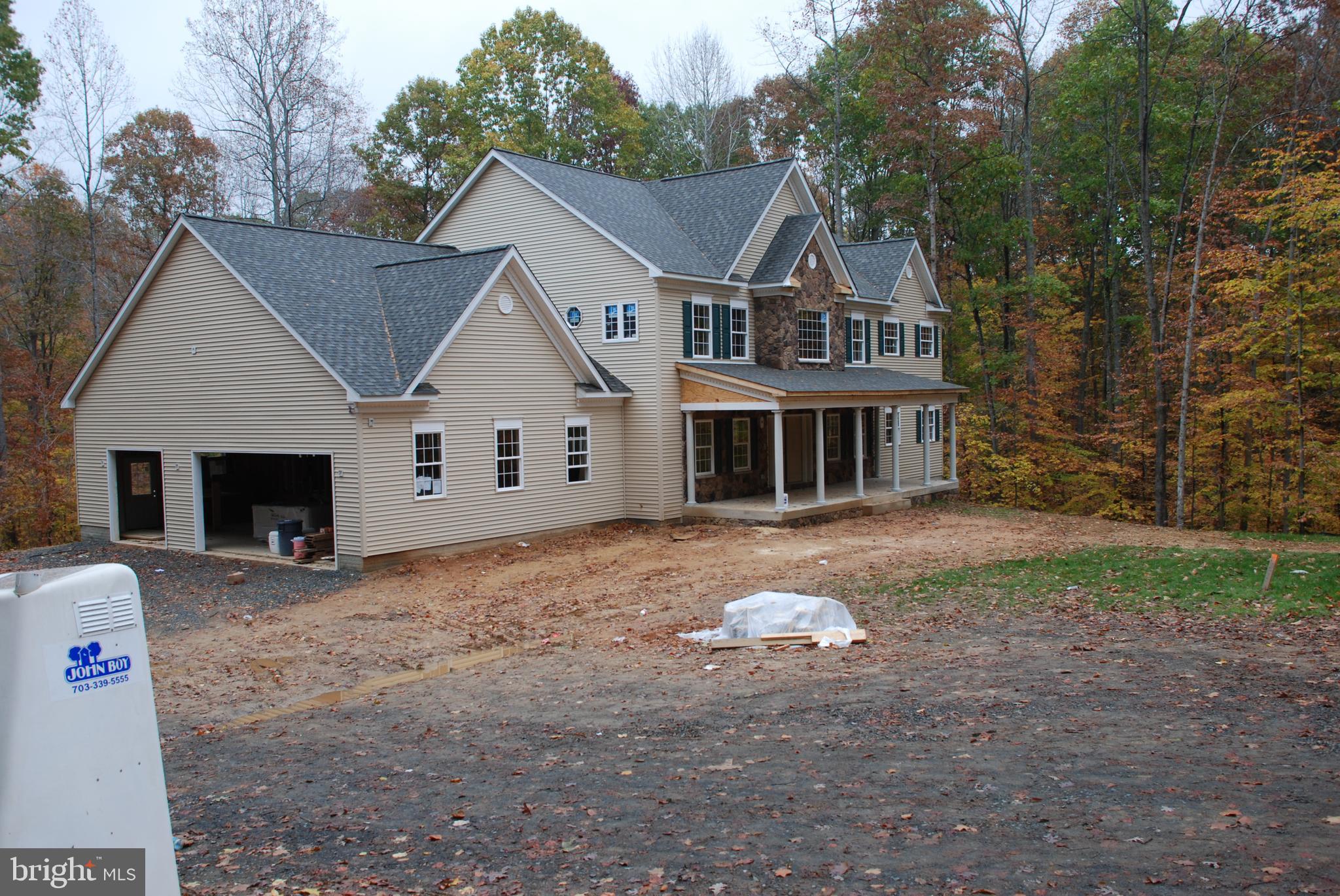 CLASSIC LAKES - Residential