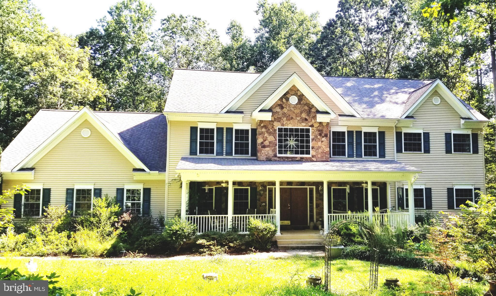 CLASSIC LAKES - Residential