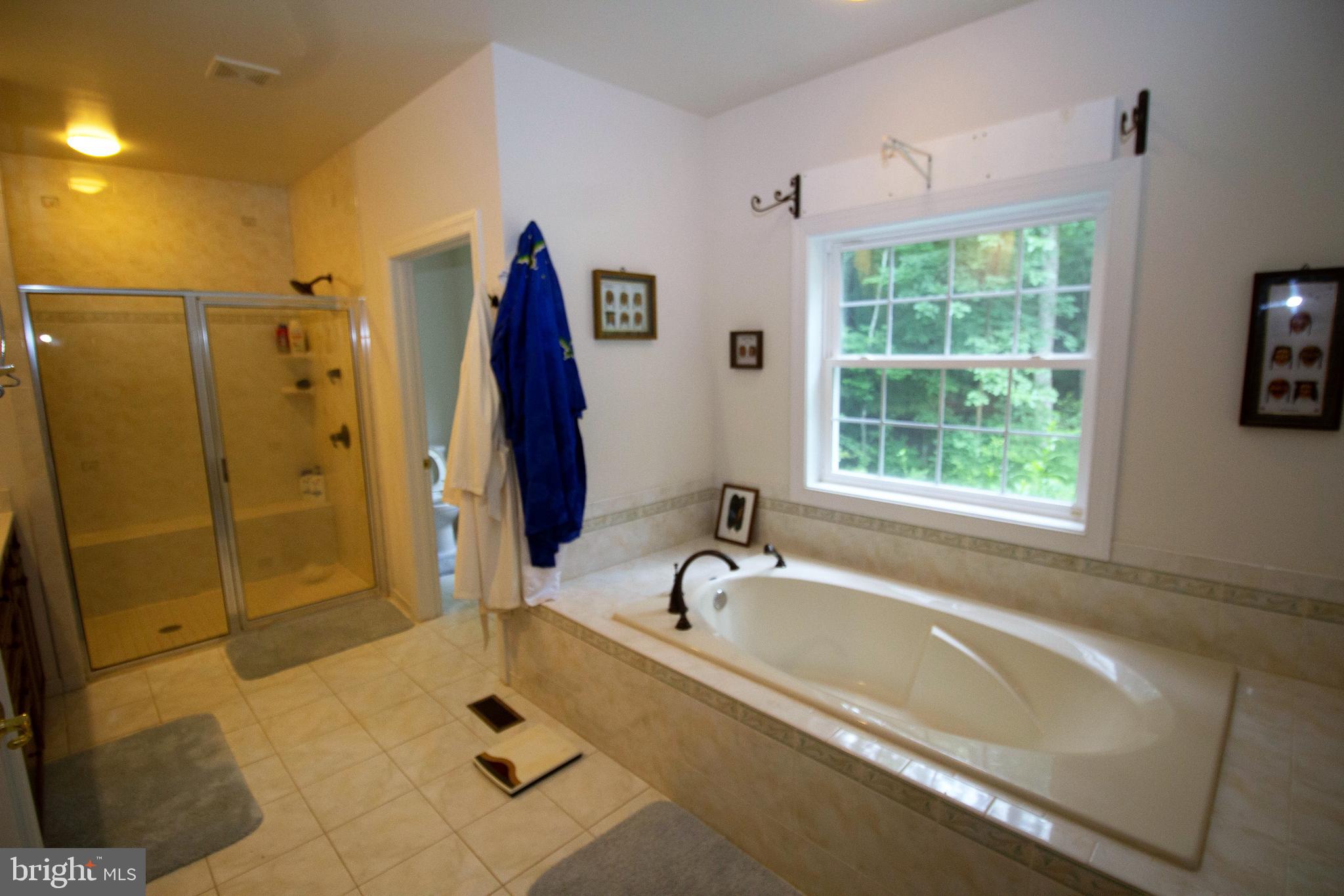 CLASSIC LAKES - Residential