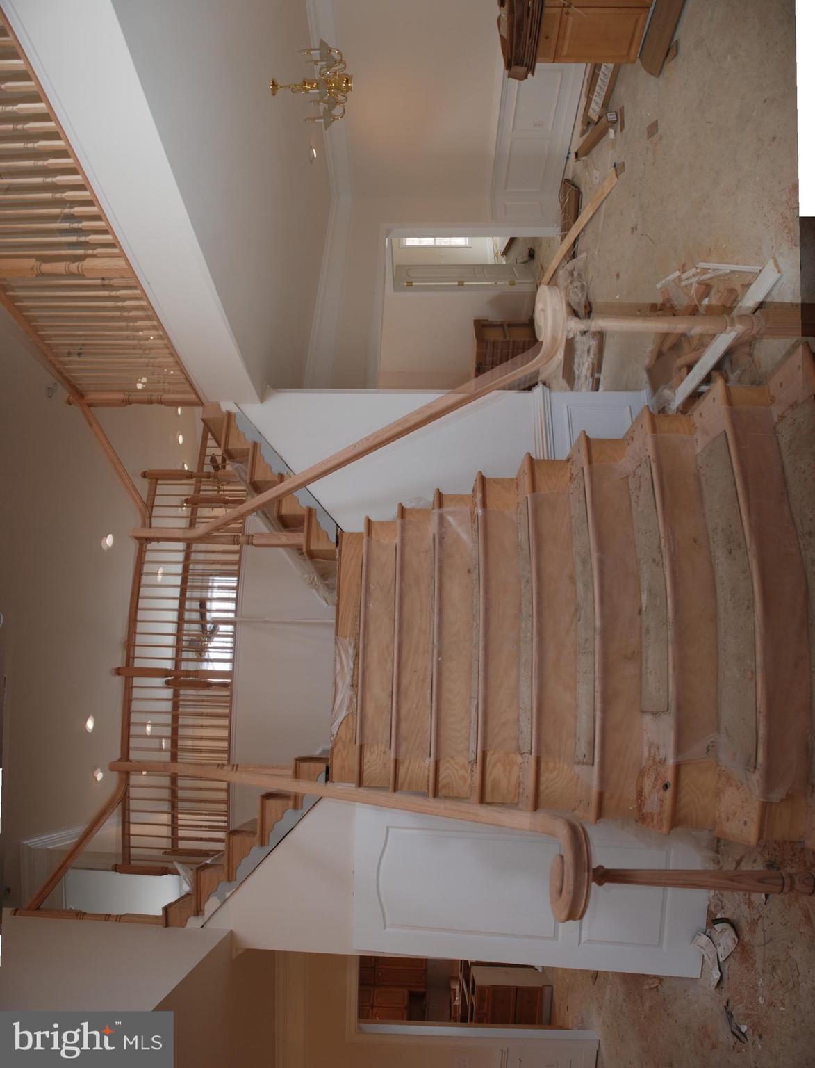 CLASSIC LAKES - Residential