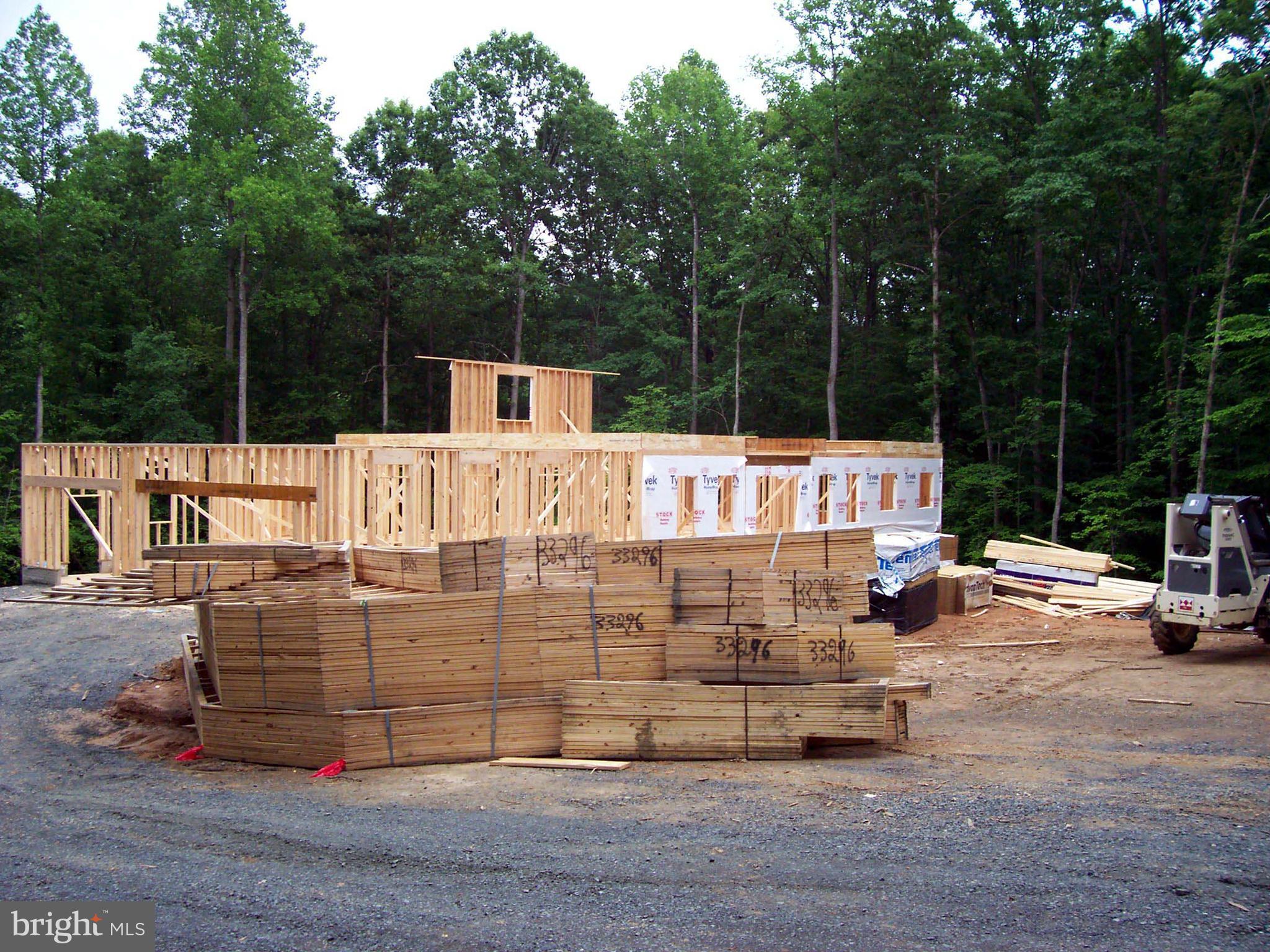 CLASSIC LAKES - Residential