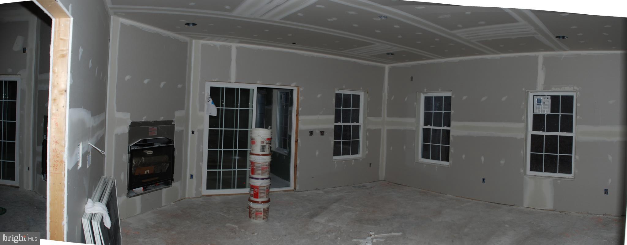 CLASSIC LAKES - Residential