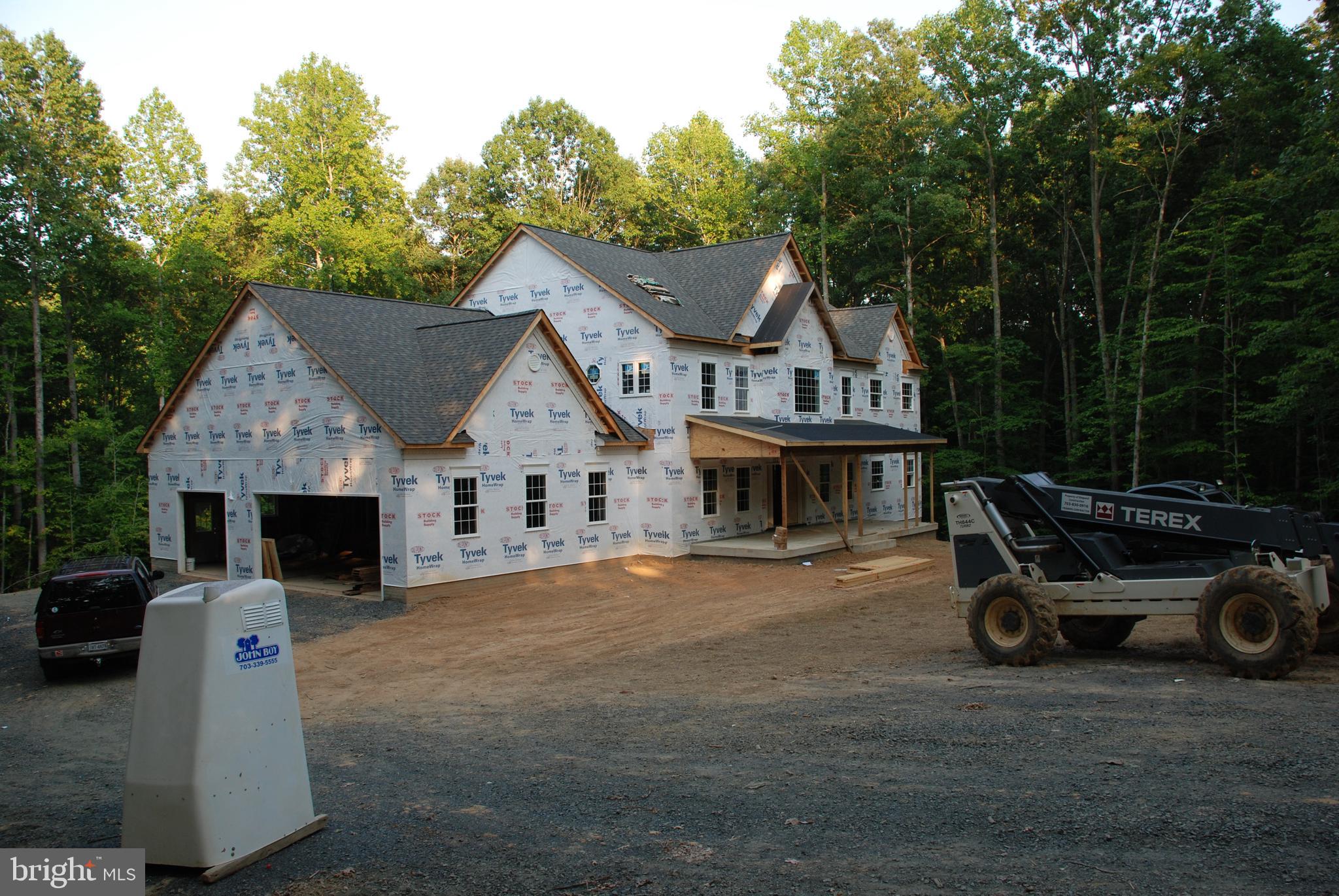 CLASSIC LAKES - Residential