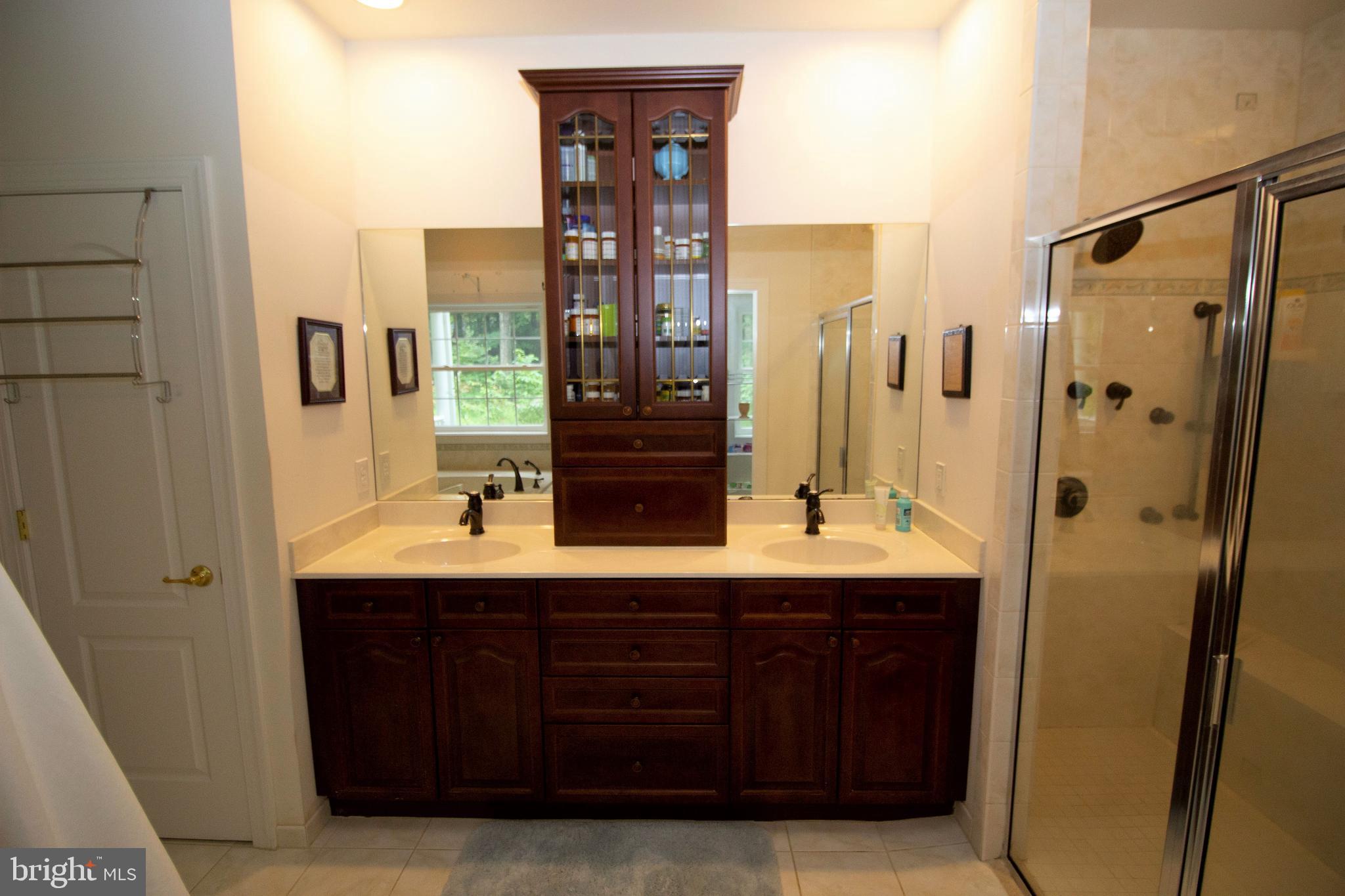 CLASSIC LAKES - Residential