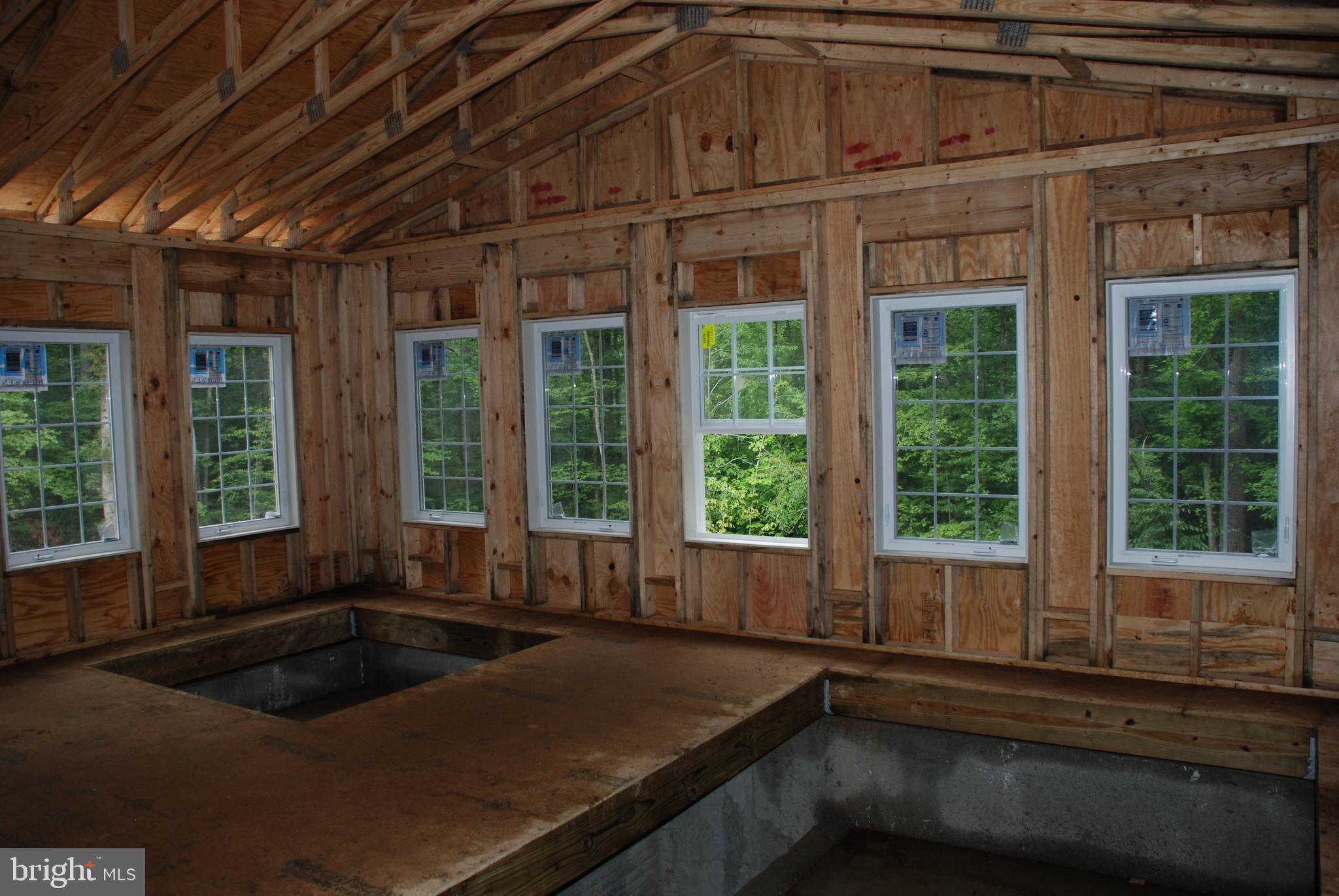 CLASSIC LAKES - Residential