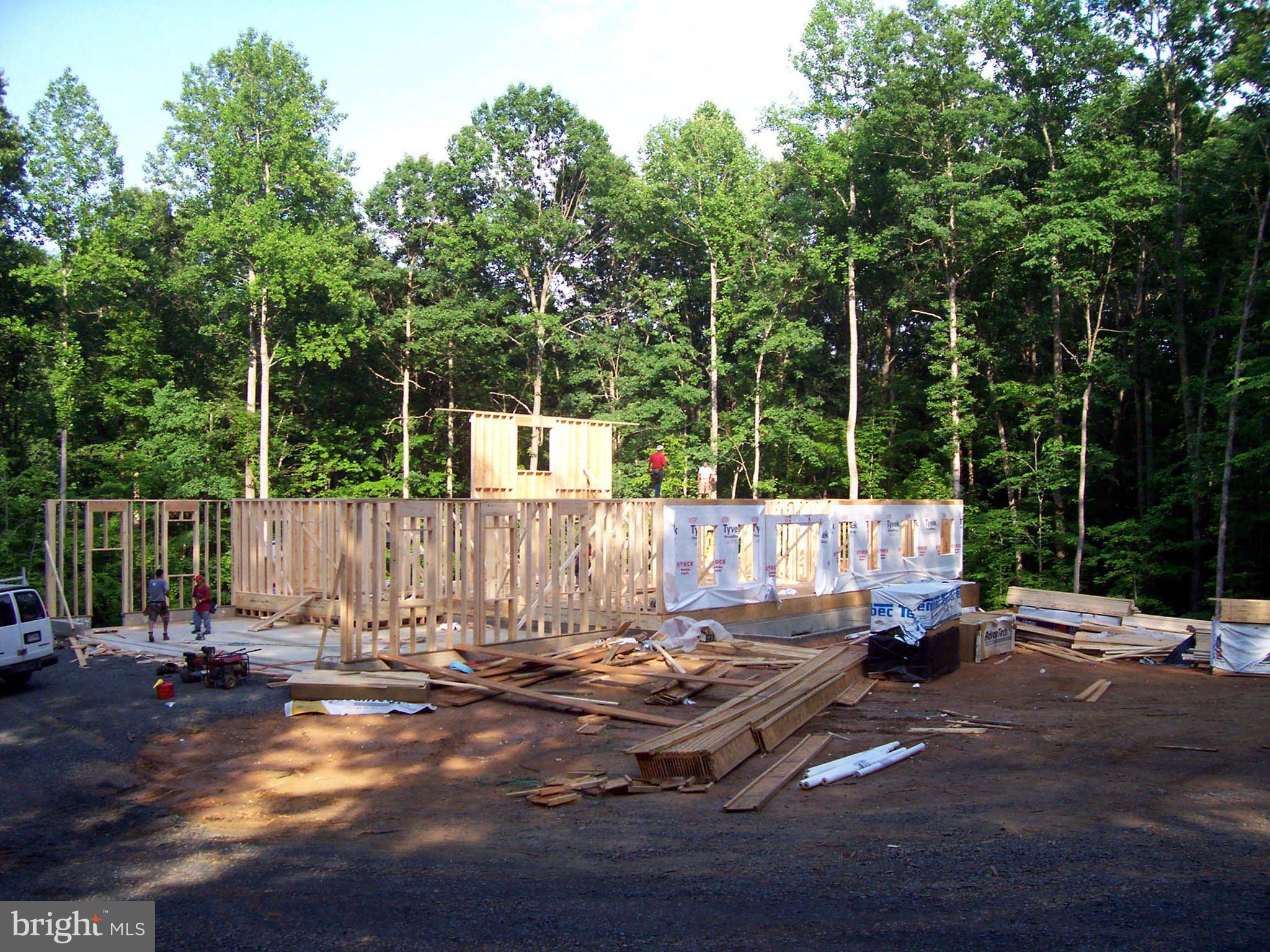 CLASSIC LAKES - Residential