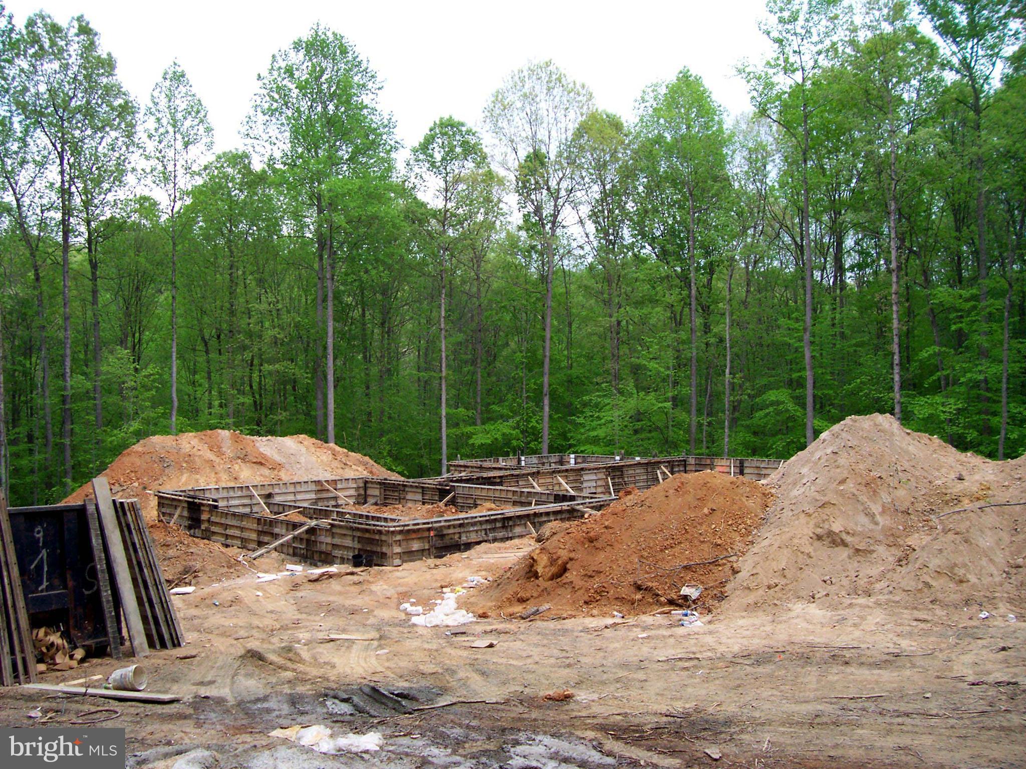 CLASSIC LAKES - Residential