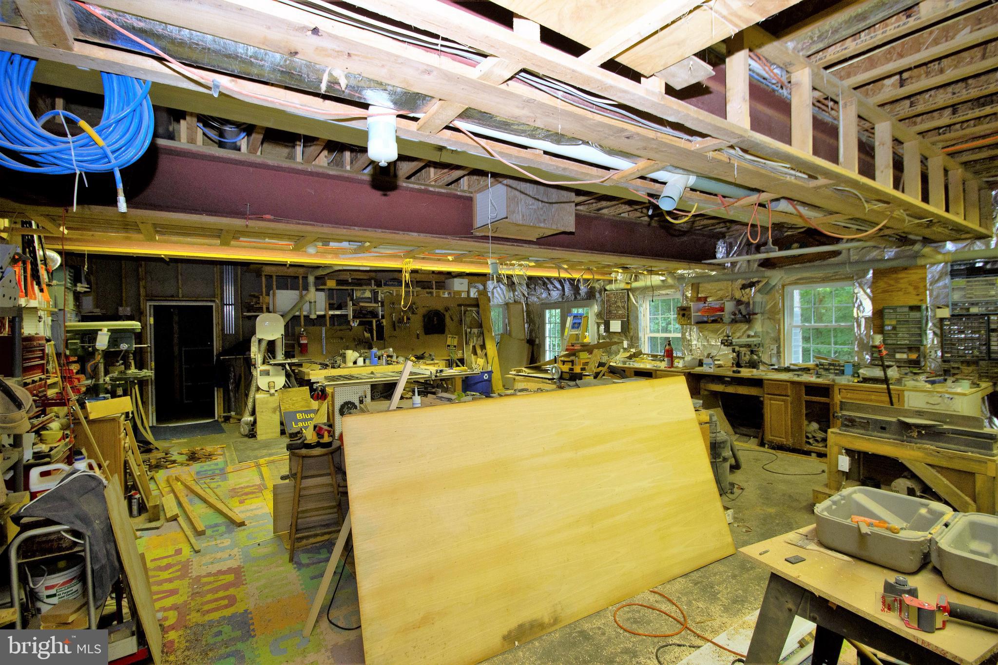 CLASSIC LAKES - Residential