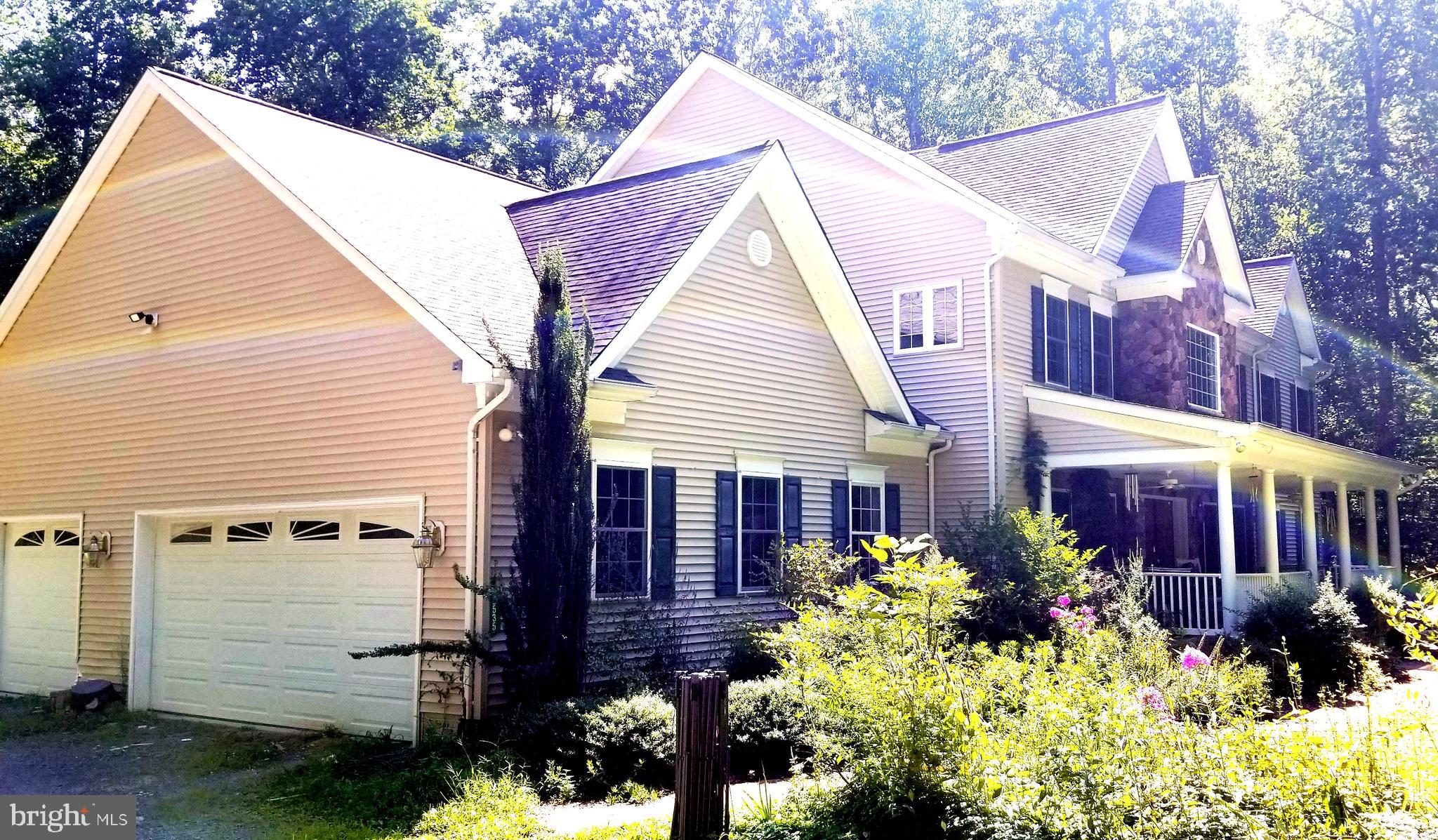 CLASSIC LAKES - Residential