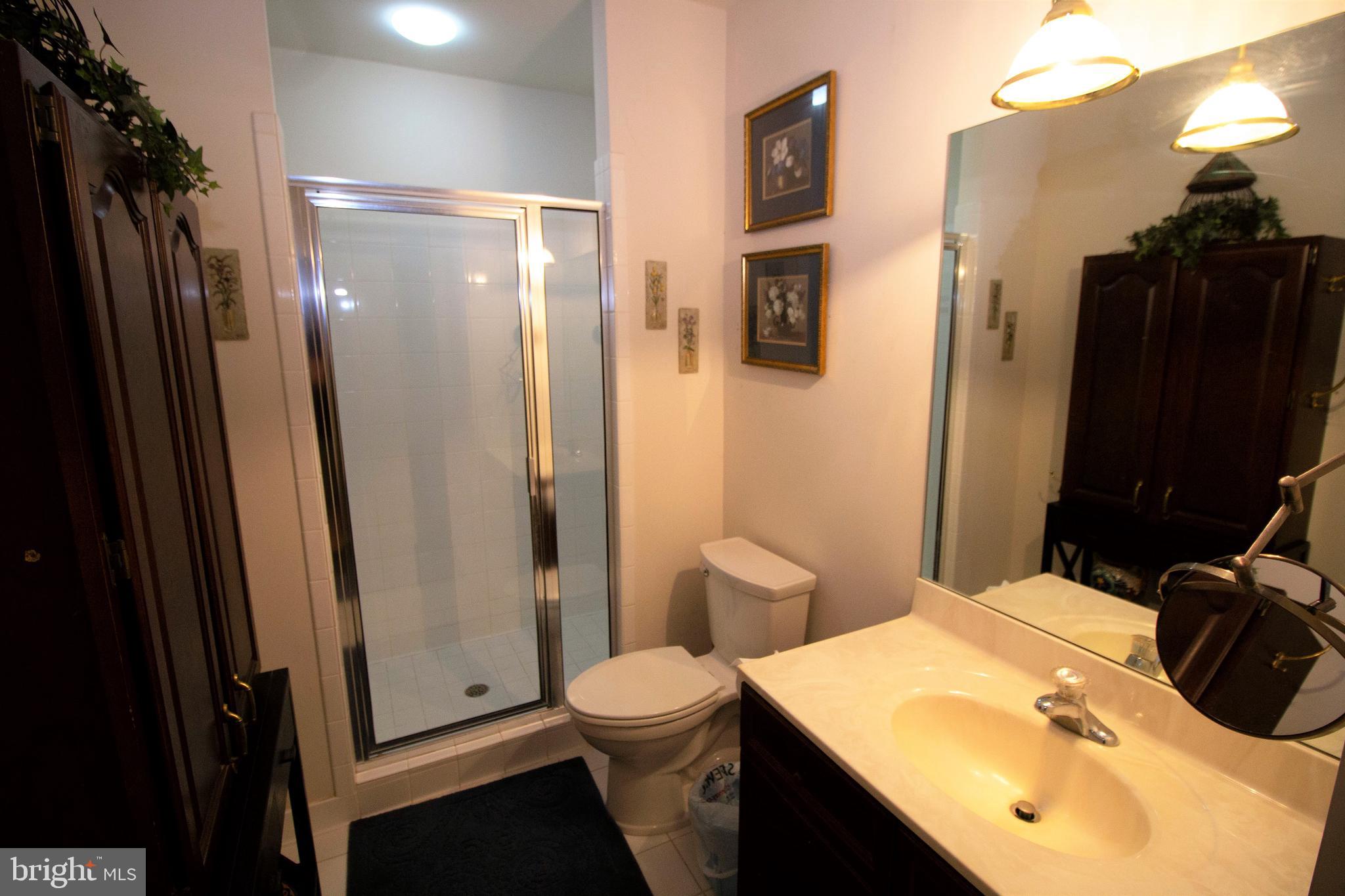 CLASSIC LAKES - Residential