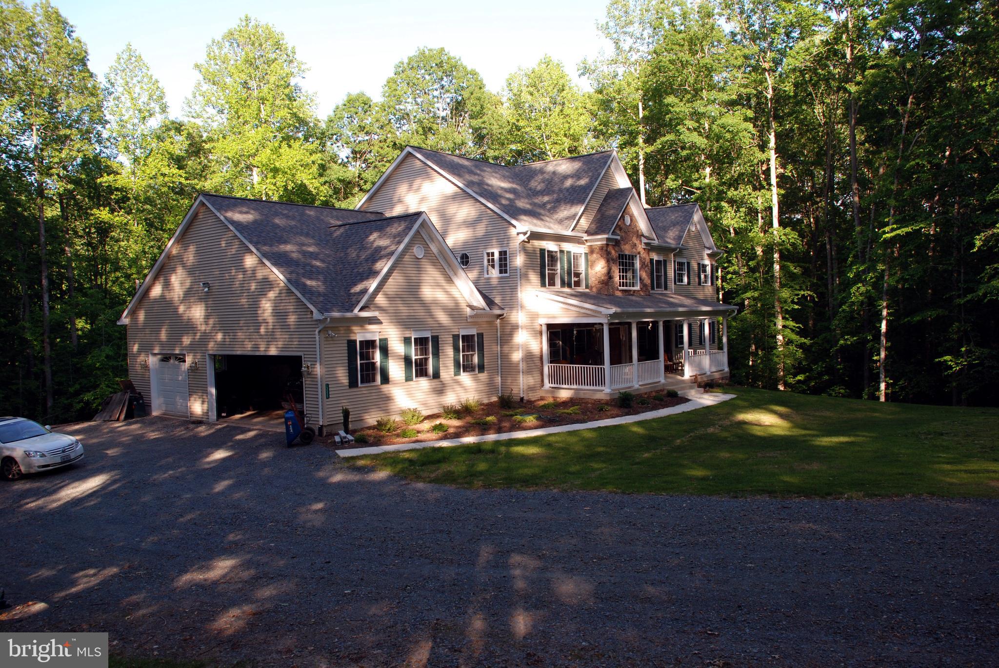 CLASSIC LAKES - Residential